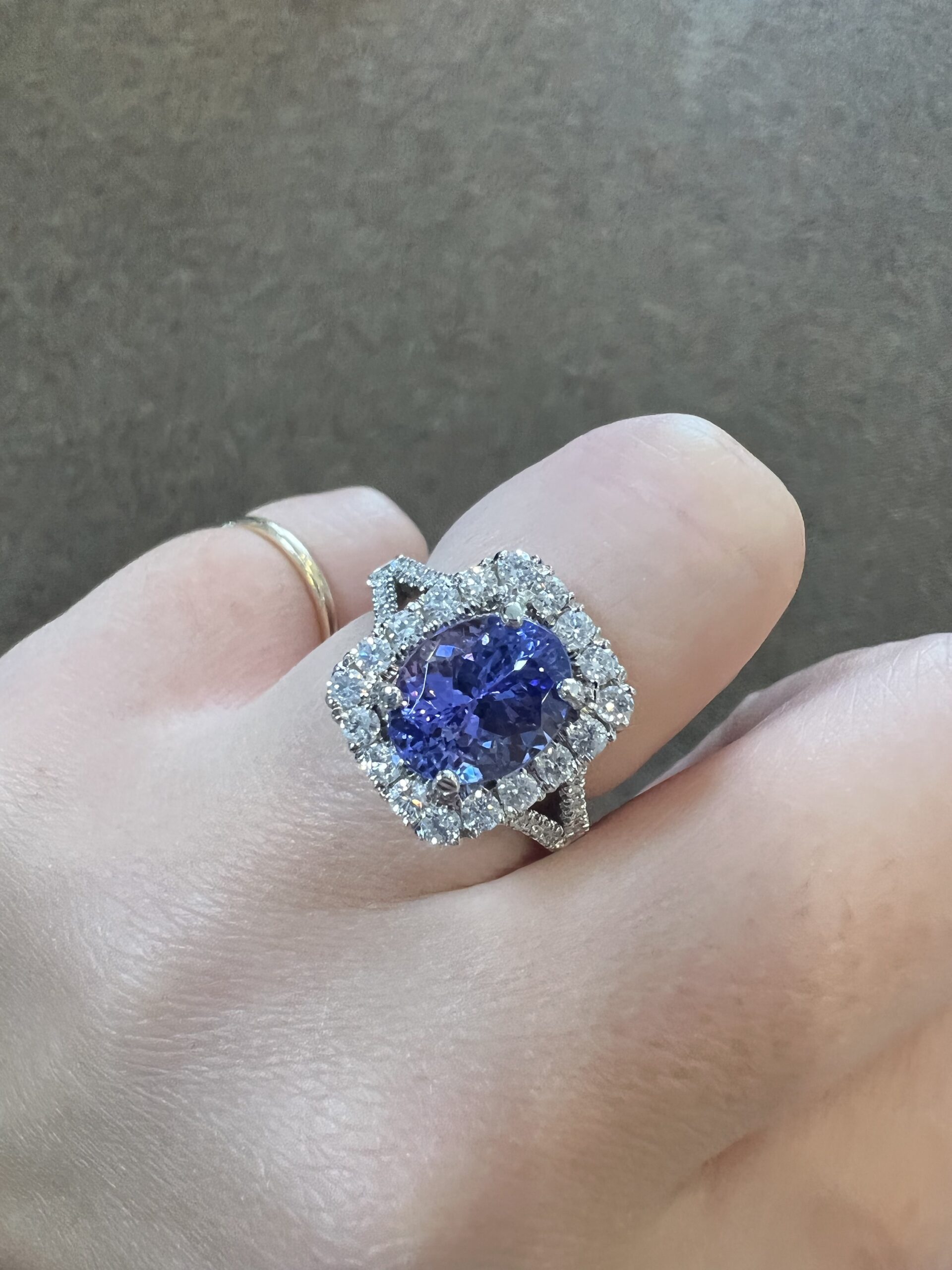 18k White Gold Genuine Custom Made 3.25 Cttw Tanzanite & Diamond Halo Ring - Image 20