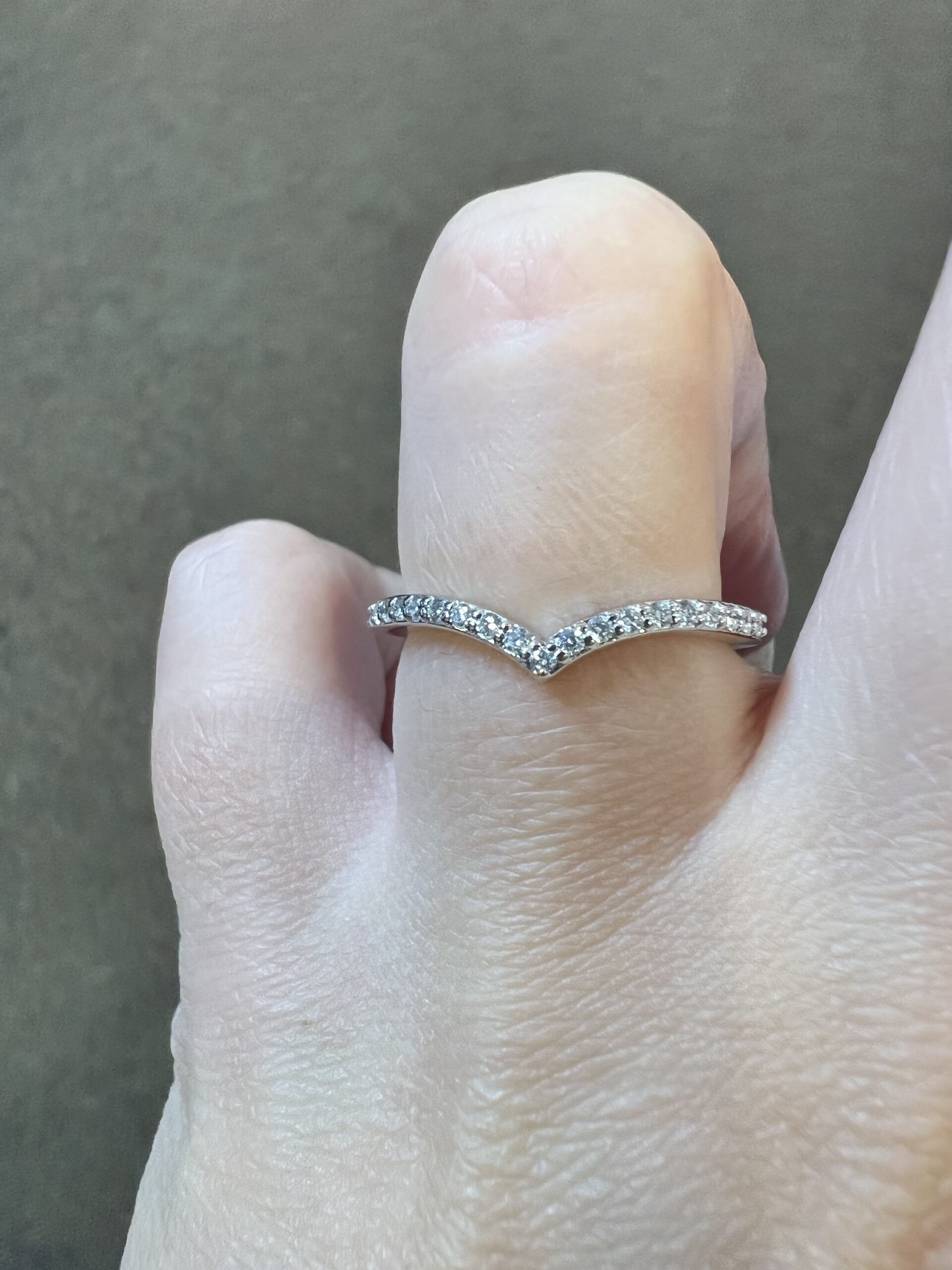 14k White Gold .16 Cttw Genuine Round Brilliant Cut Diamond “V” Tip Band - Image 11