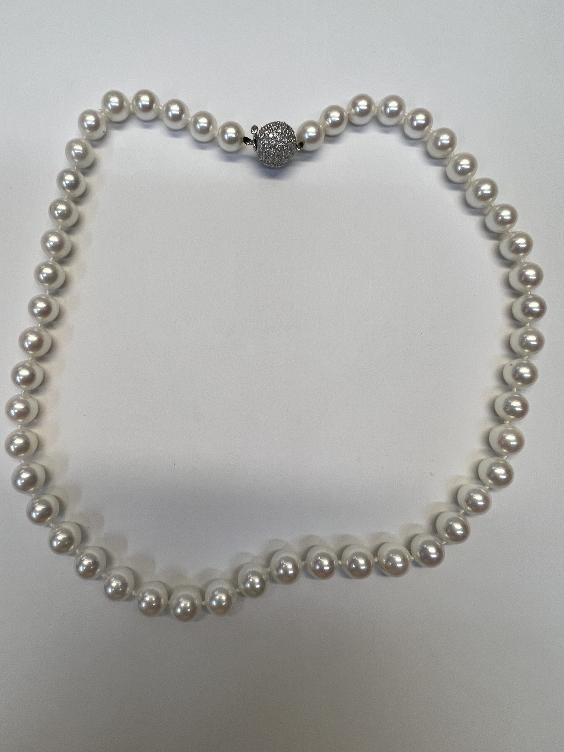 A Strand Of 8 MM Cultured Pearls With Diamond Clasp - Image 3
