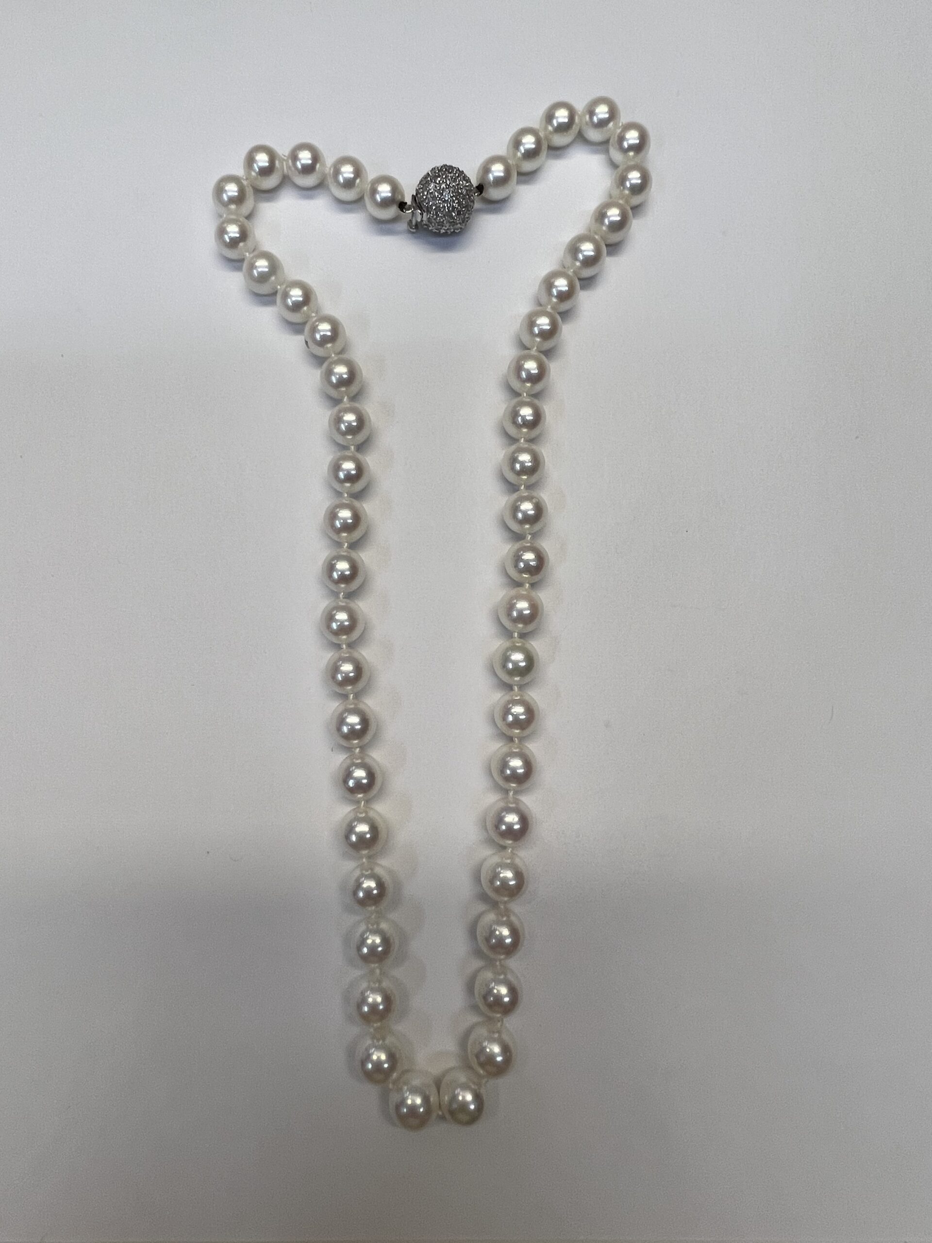 A Strand Of 8 MM Cultured Pearls With Diamond Clasp - Image 5