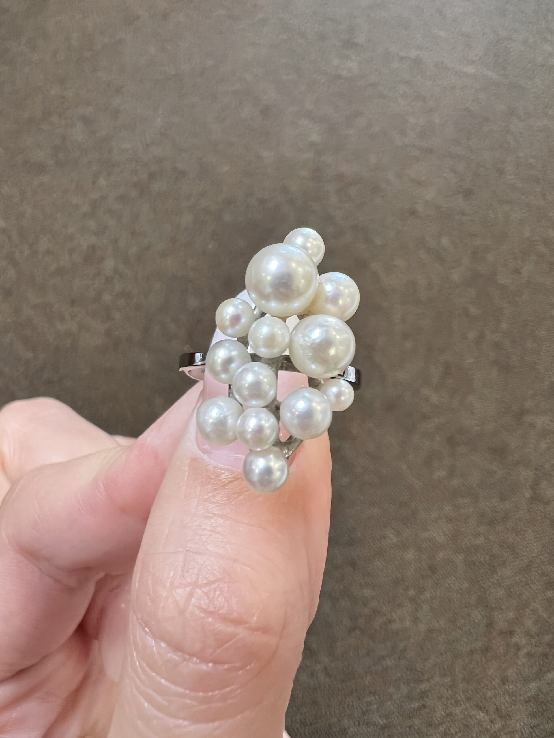Vintage 18k White Gold Pearl Cluster Ring - Image 4