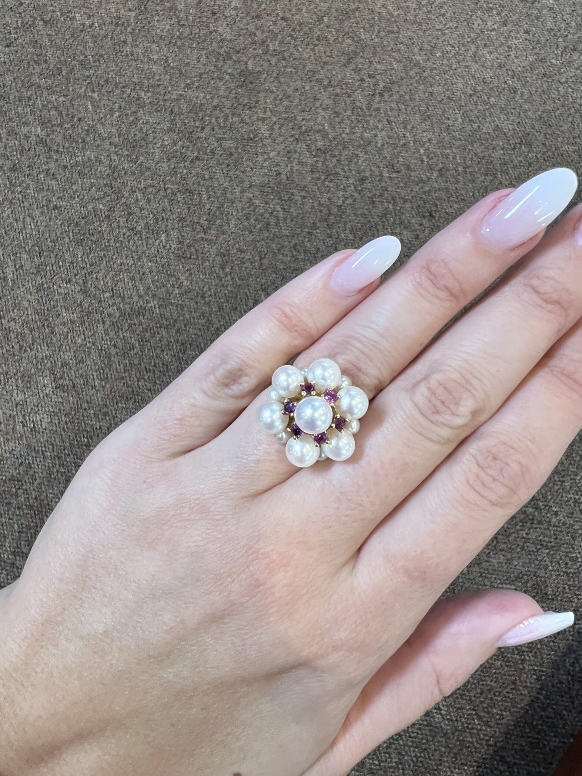 Vintage 14k Yellow Gold Cultured Pearl & Genuine Ruby Cluster Ring - Image 17