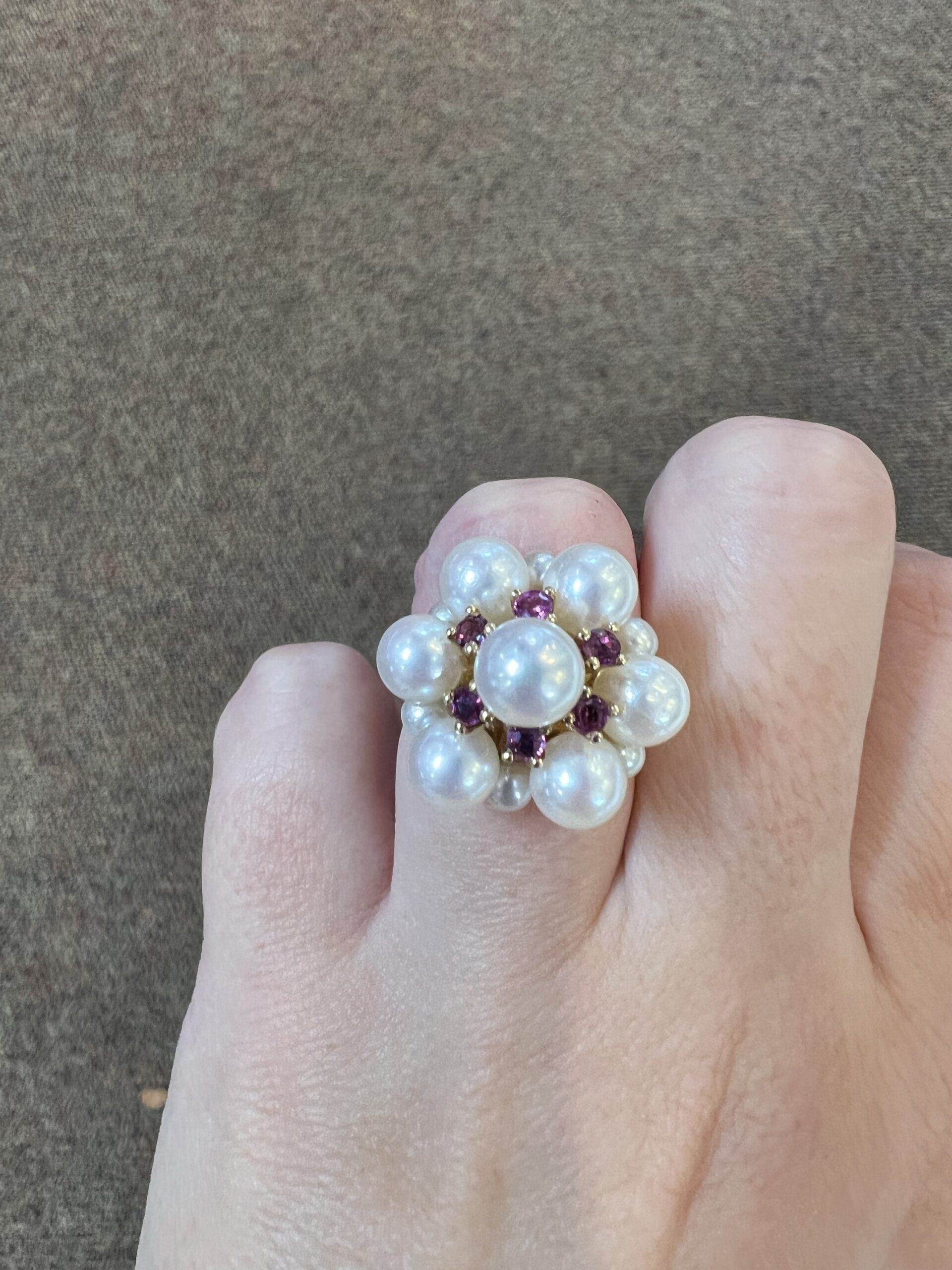 Vintage 14k Yellow Gold Cultured Pearl & Genuine Ruby Cluster Ring - Image 9