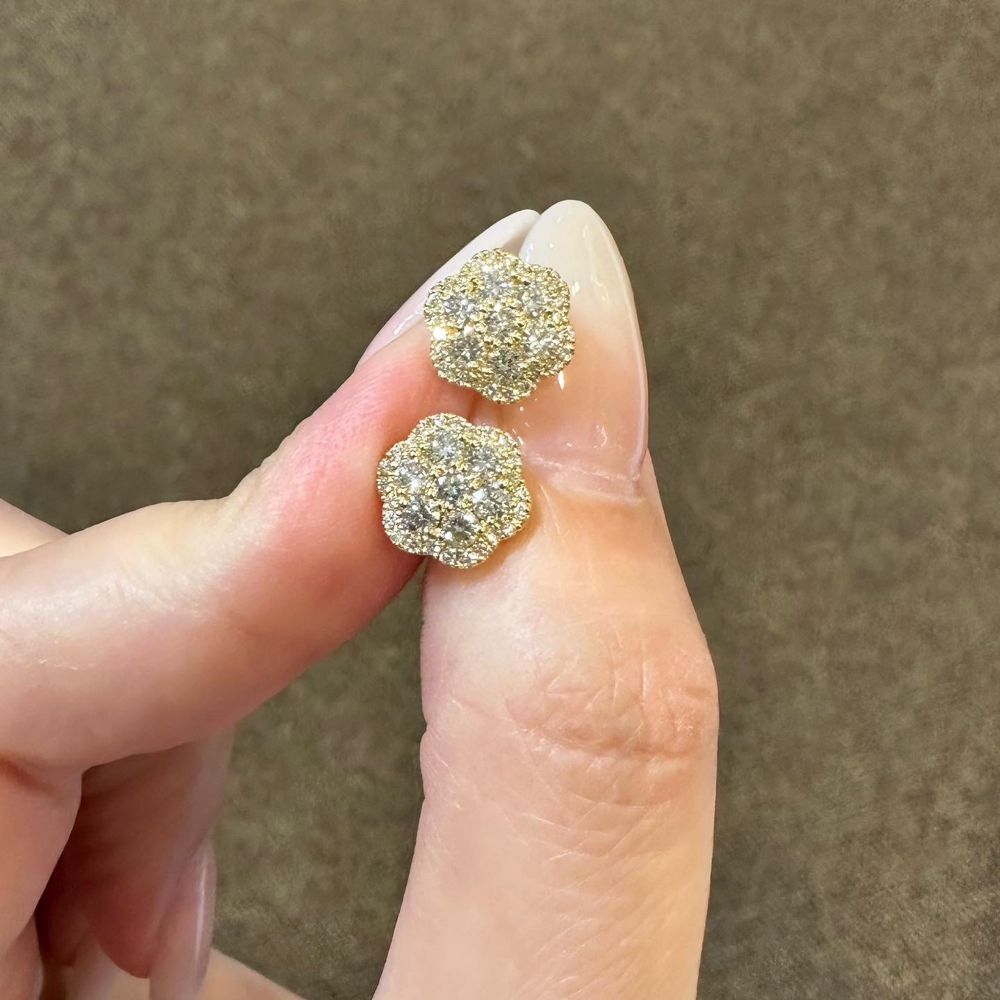 14k Yellow Gold Genuine .95 Cttw Round Brilliant Cut Diamond Cluster Stud Earrings - Image 14