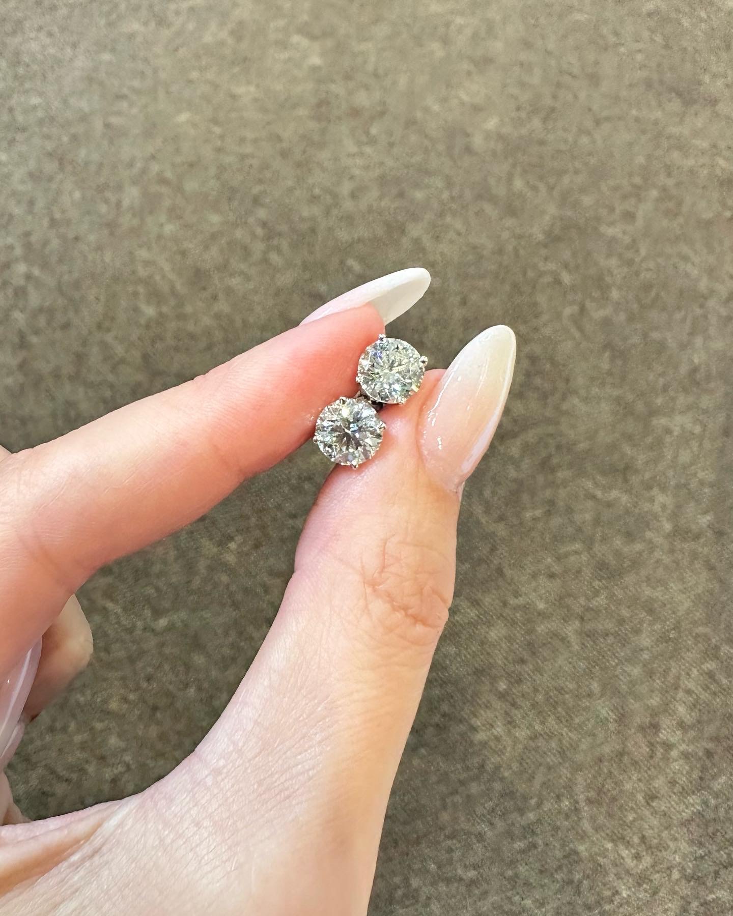 14k White Gold Genuine 2.96 Cttw Round Brilliant Cut Diamond Basket Set Stud Earrings - Image 14