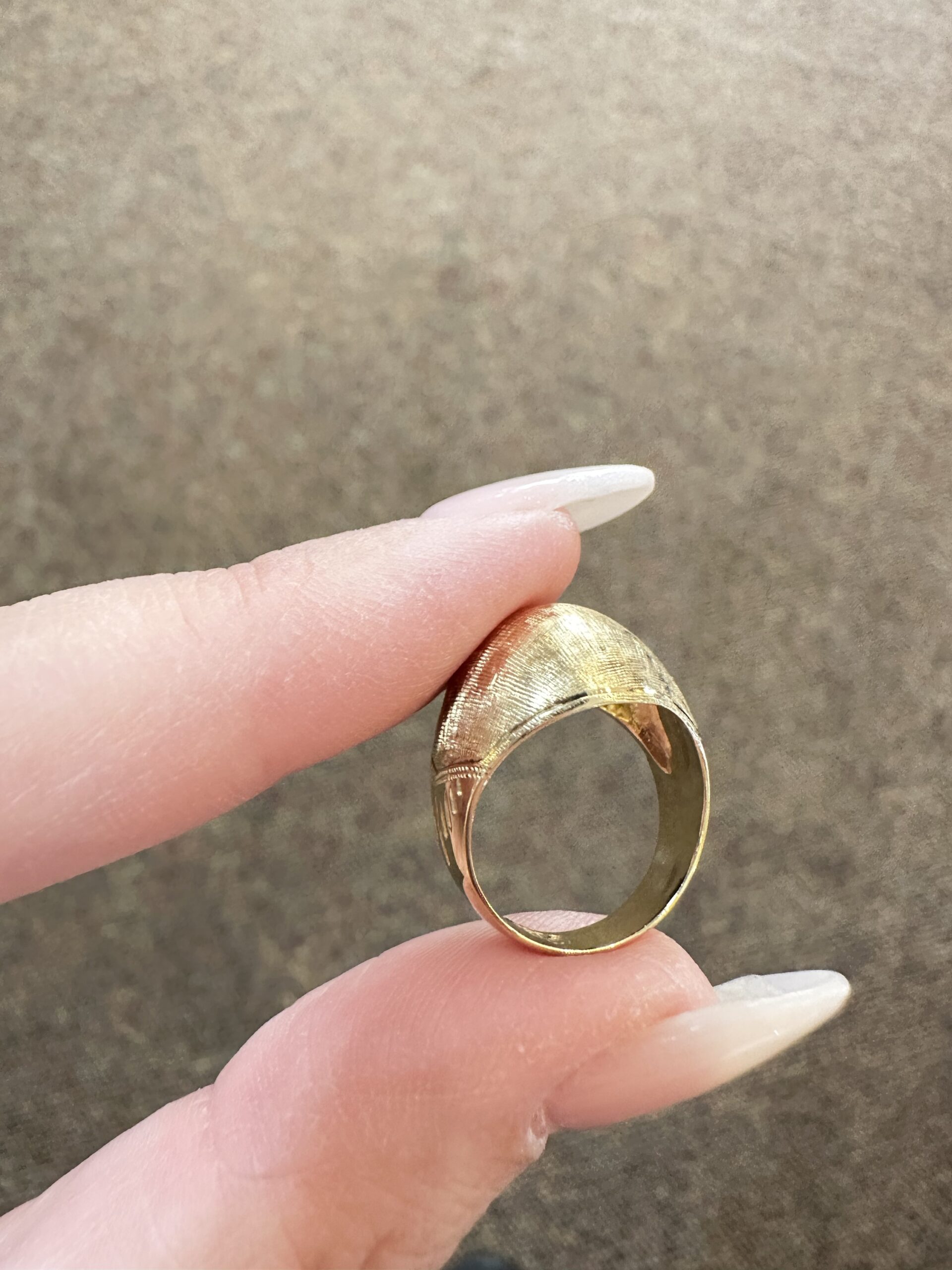 Vintage 14k Yellow Gold Domed Pinky Ring - Image 10