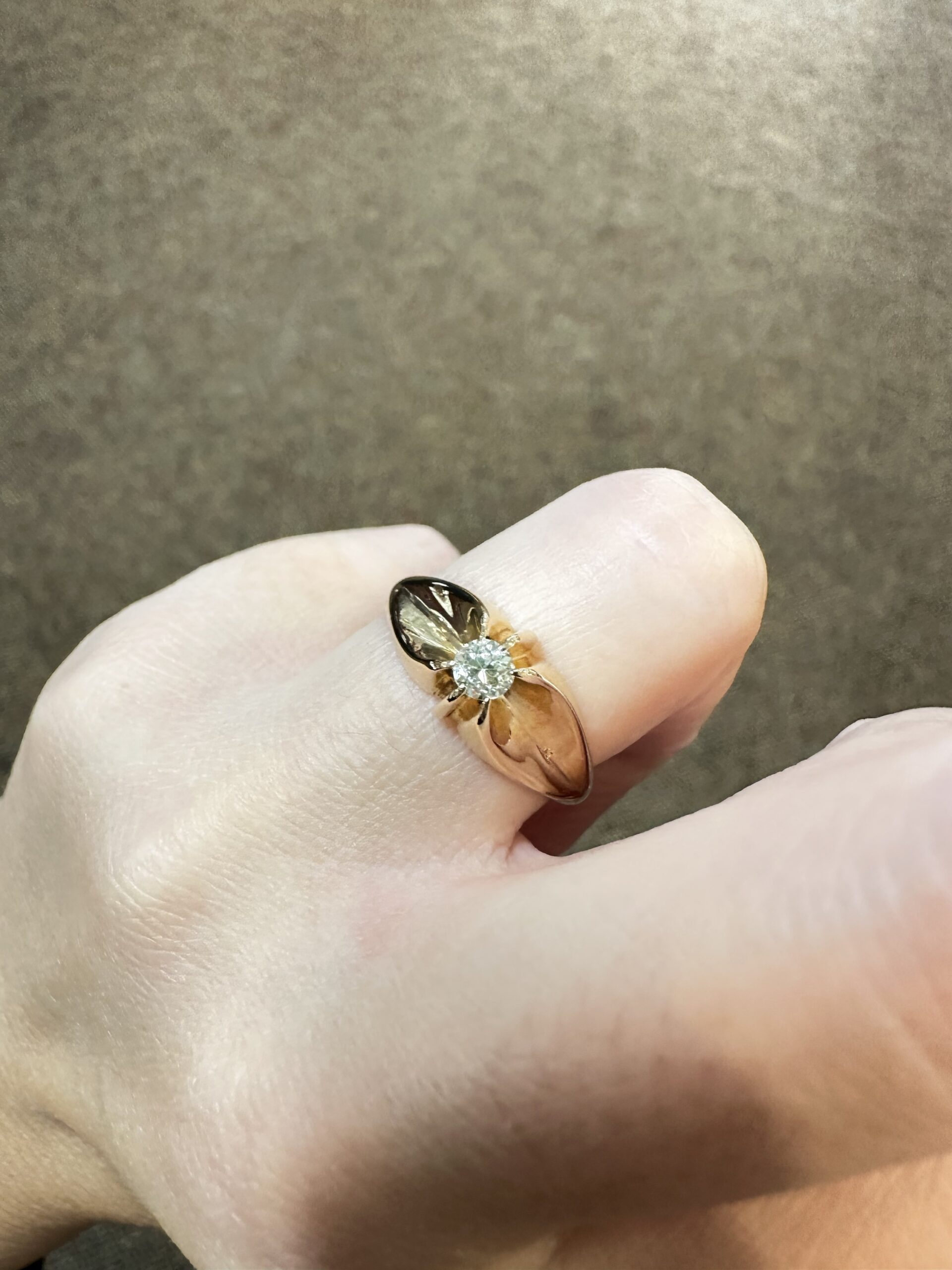 Vintage 14k Yellow Gold .18 Cttw Old Mine Cut Diamond Ring - Image 11