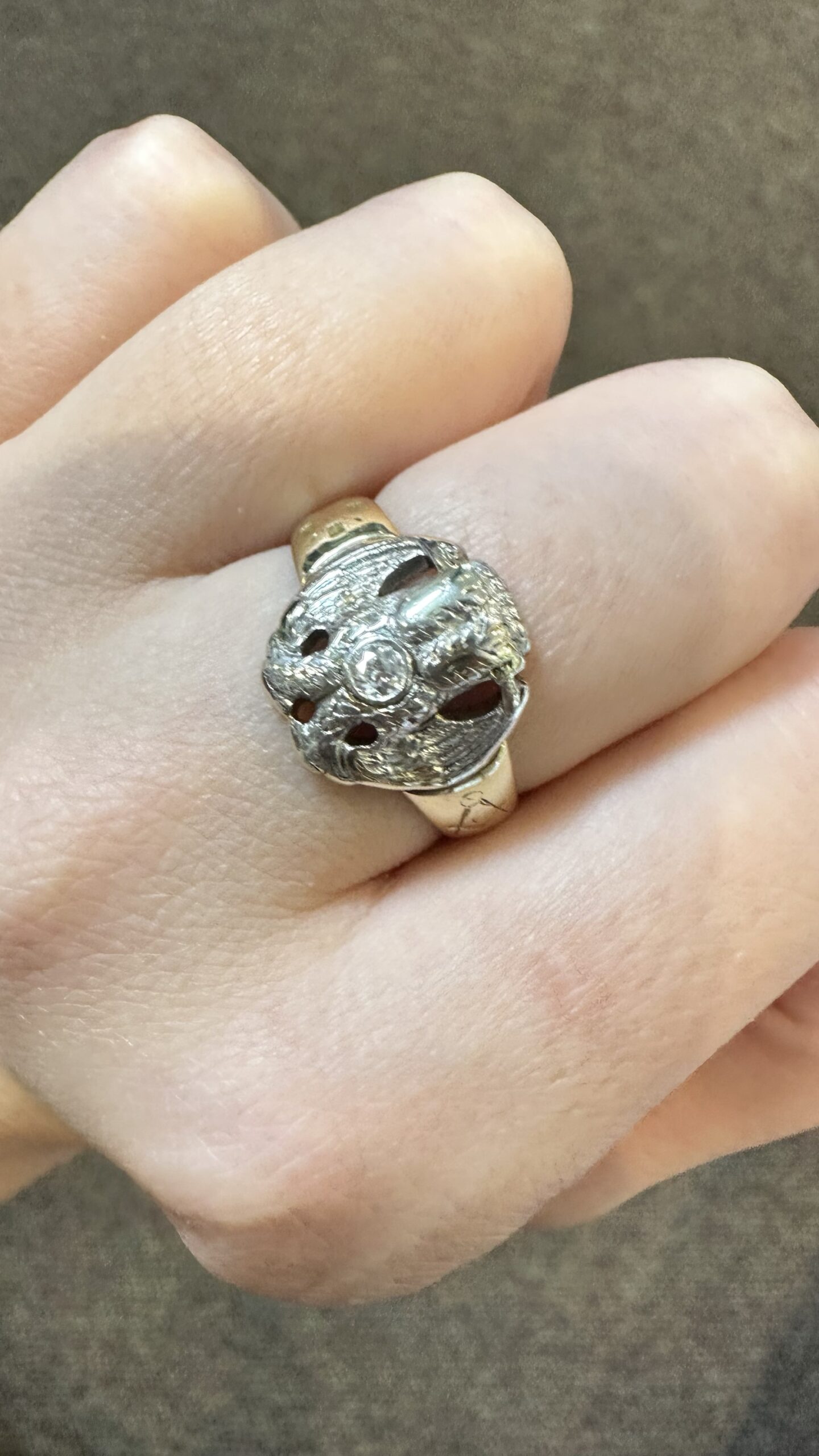 Vintage Gent’s 14k 2tone Masonic Ring With Genuine .15 Cttw Diamond Accent - Image 9