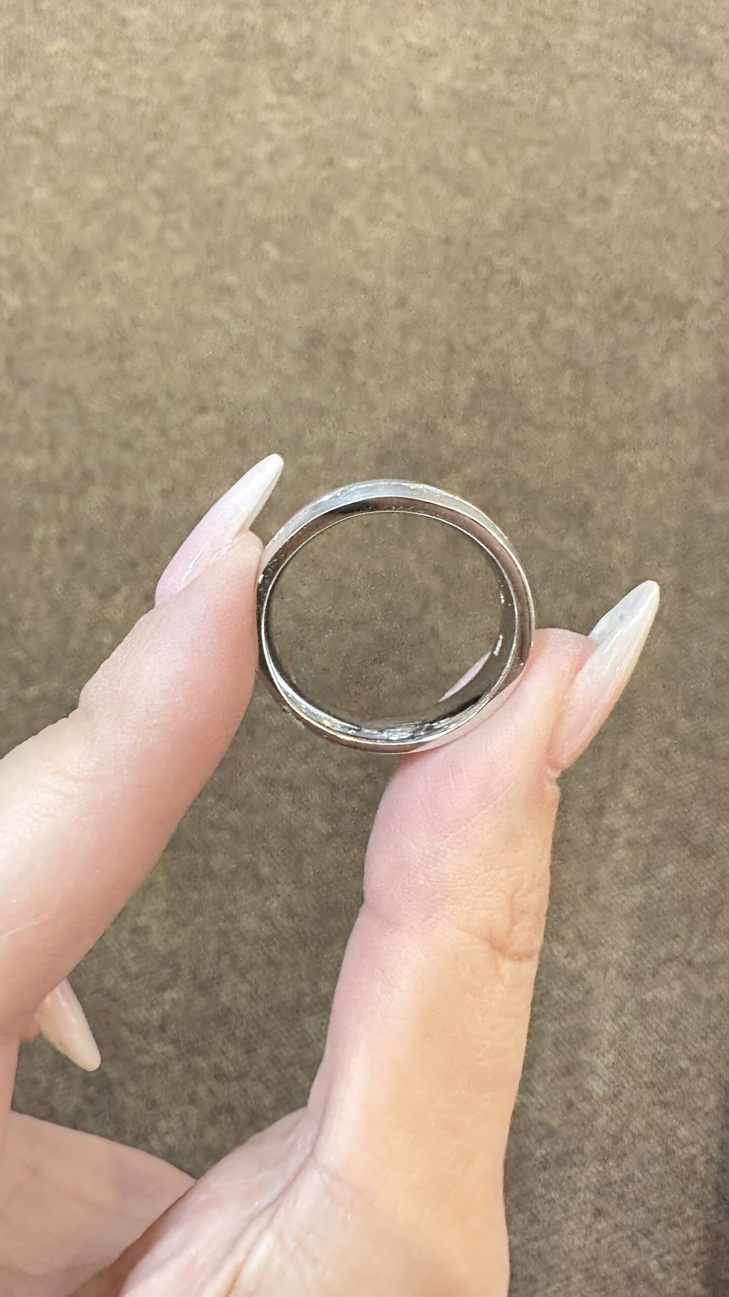 Gent’s 14k White Gold Brushed Wedding Band With Princess Cut Diamond Accents - Image 9