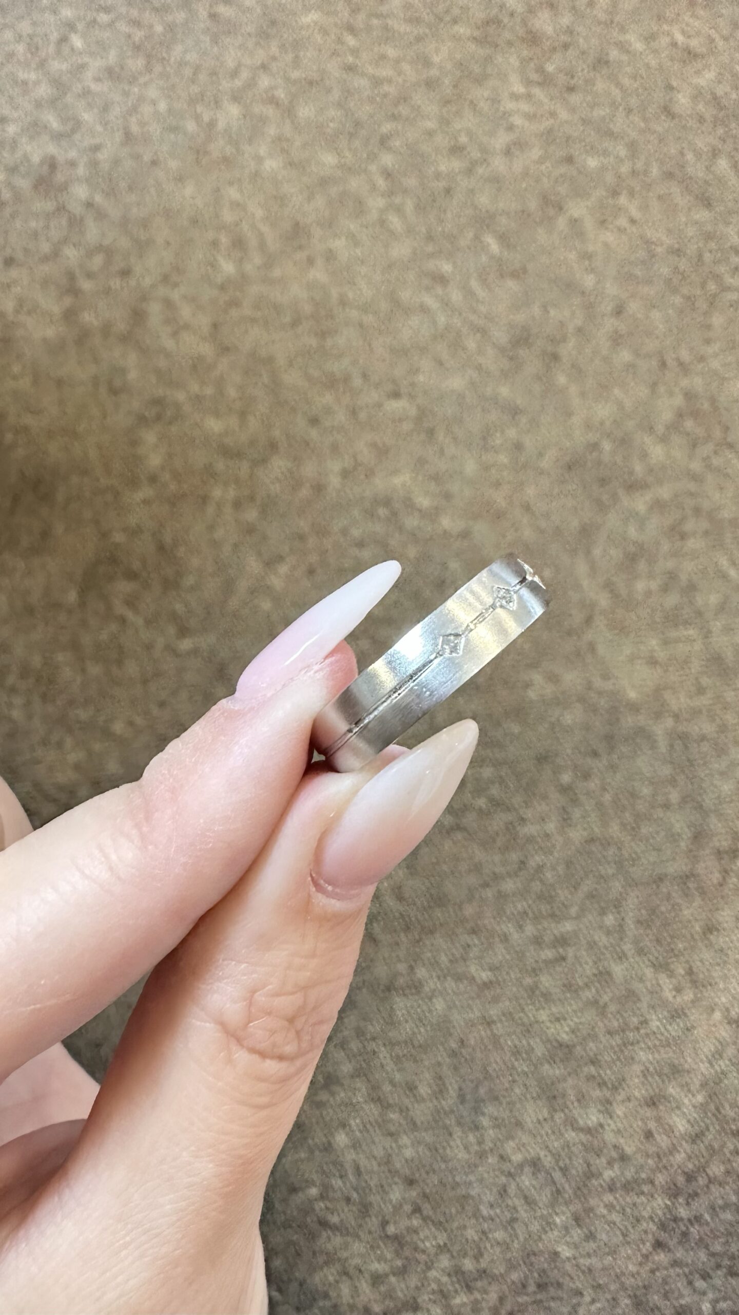 Gent’s 14k White Gold Brushed Wedding Band With Princess Cut Diamond Accents - Image 8