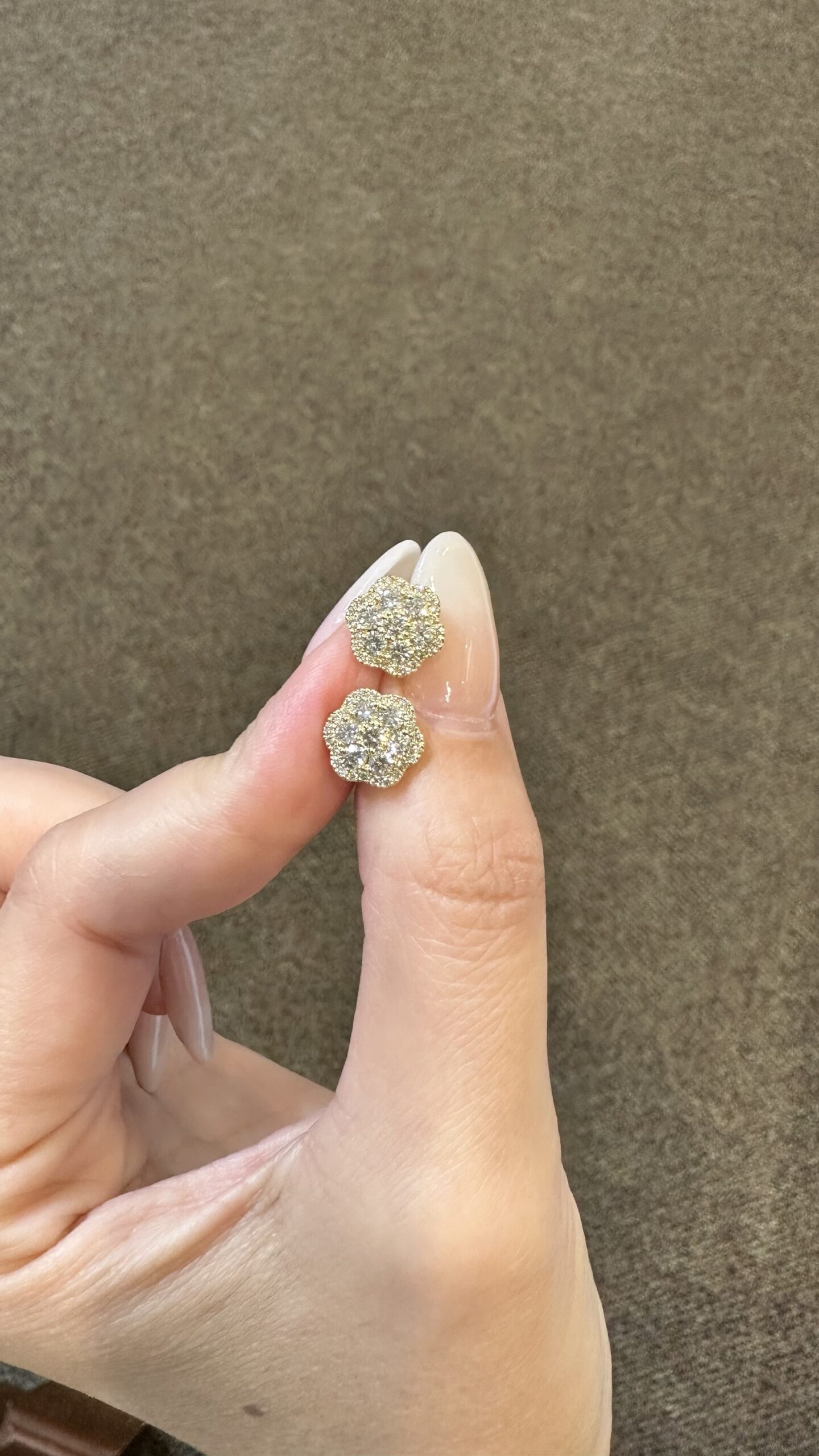 14k Yellow Gold Genuine .95 Cttw Round Brilliant Cut Diamond Cluster Stud Earrings - Image 3