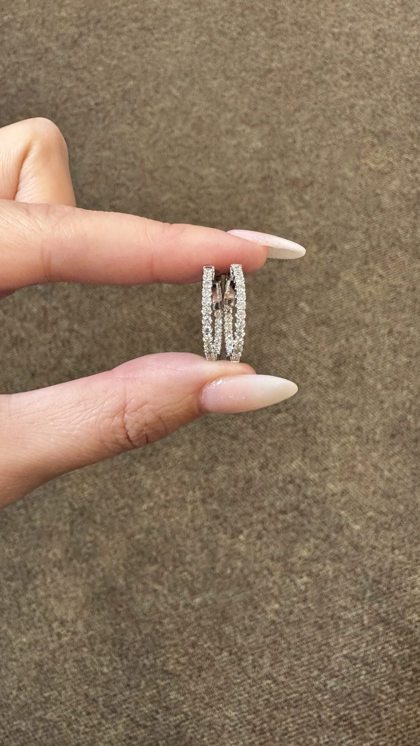 14k White Gold Round Genuine 1 Cttw Round Brilliant Cut Diamond Inside Out Hoop Earrings - Image 5