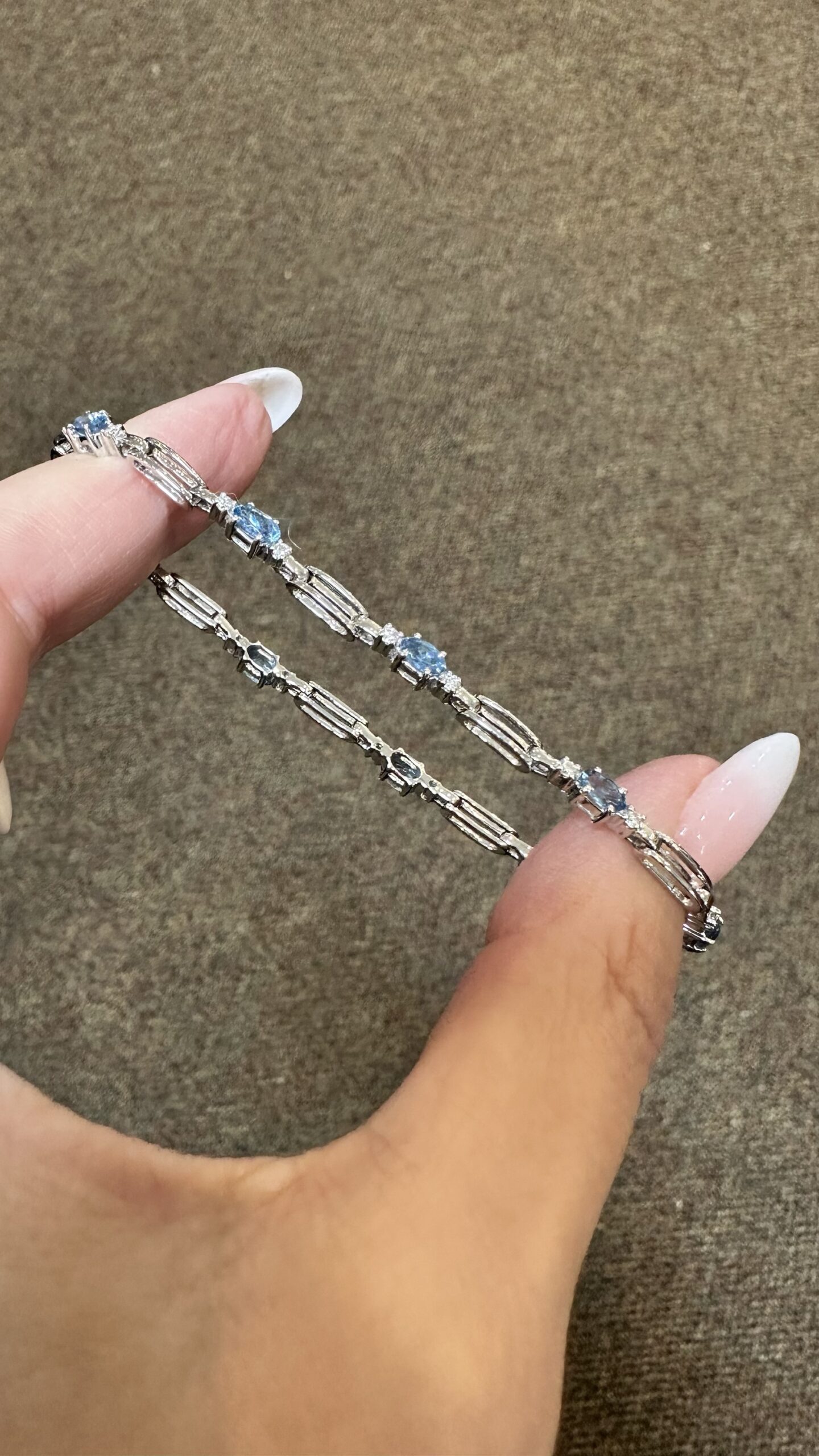 9.84ct natural aquamarine diamonds tennis bracelet 14kt vivid prime aq –  Avis Diamond Galleries