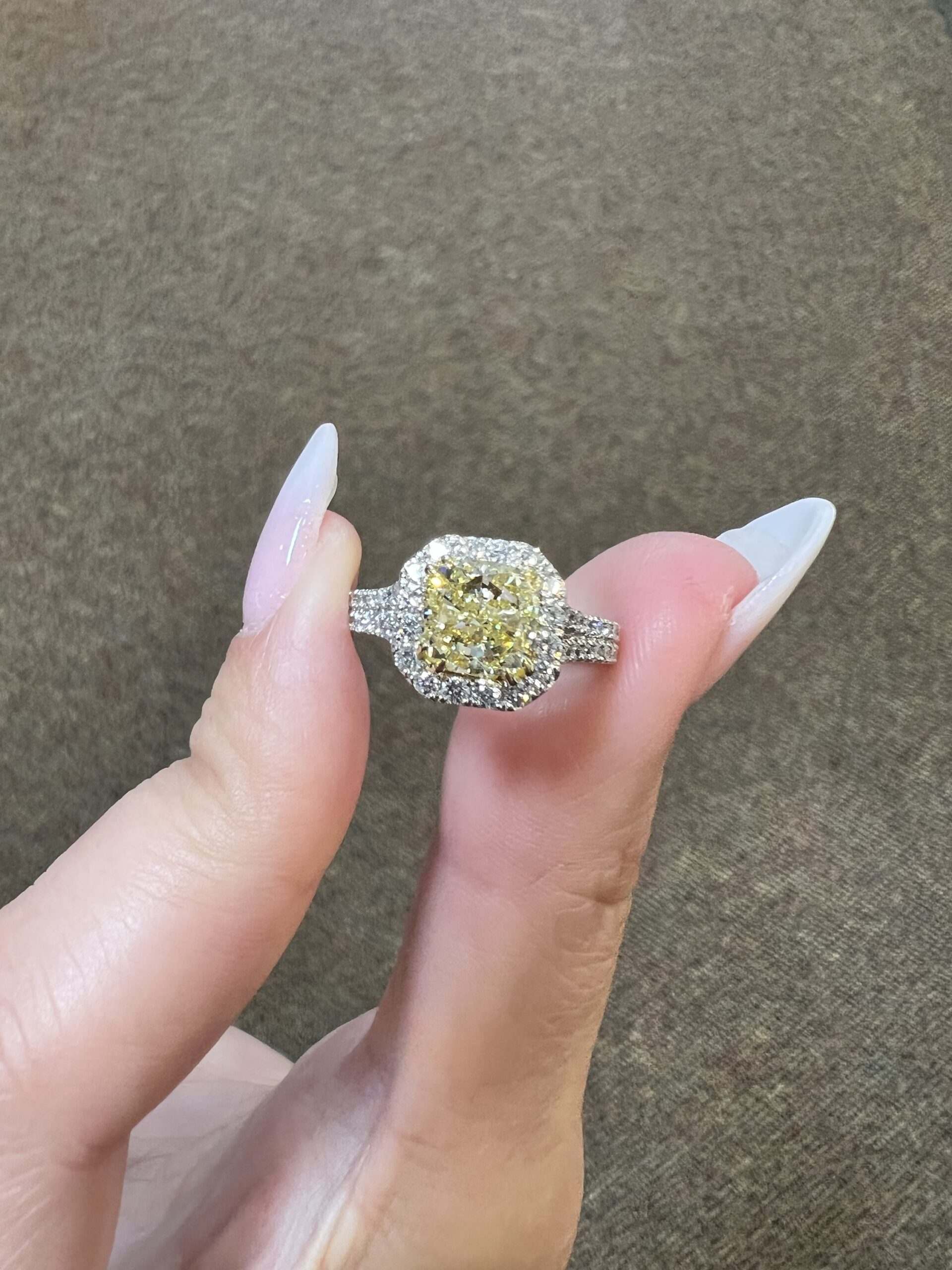 Platinum & 18k Yellow Gold Genuine GIA Certified Fancy Yellow Diamond Halo Ring With Split Shank - Image 2