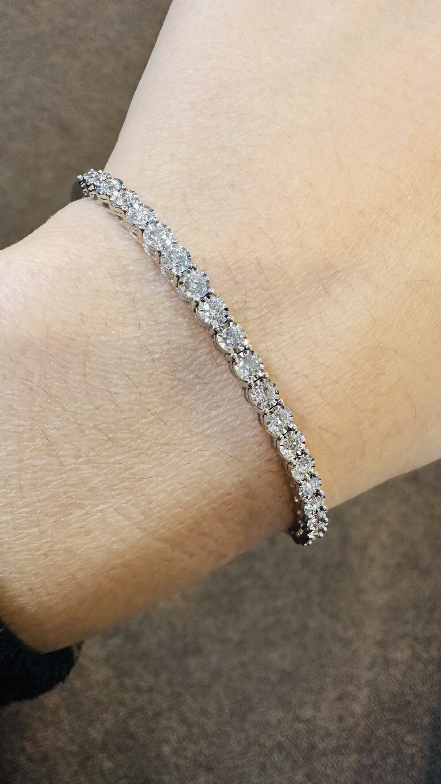 14k White Gold 1.01 Cttw Round Brilliant Cut Diamond Bangle Bracelet - Image 14