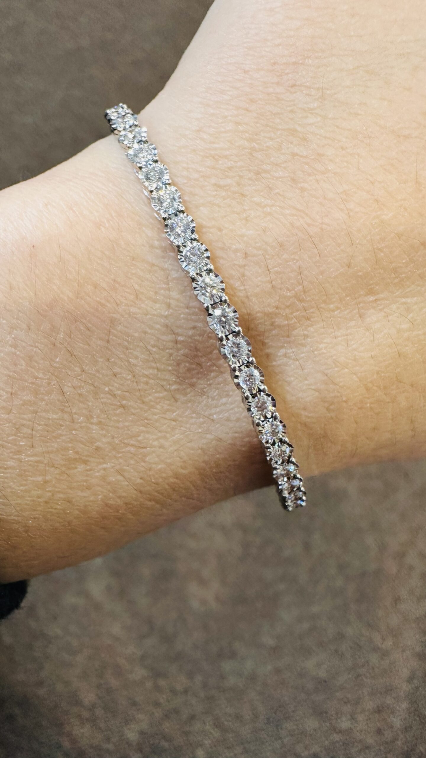 14k White Gold 1.01 Cttw Round Brilliant Cut Diamond Bangle Bracelet - Image 20