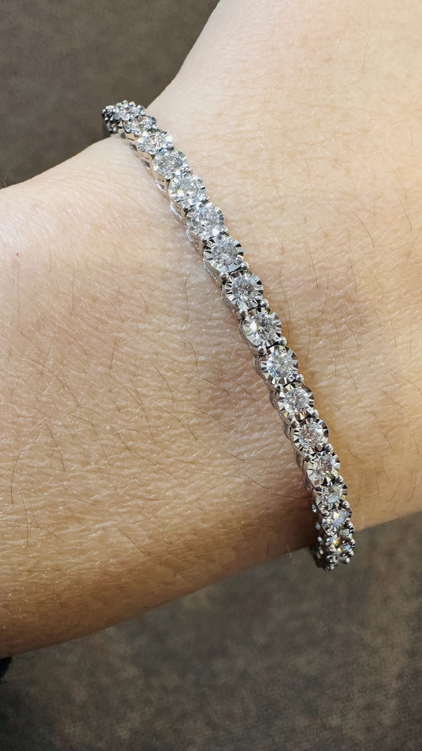 14k White Gold 1.01 Cttw Round Brilliant Cut Diamond Bangle Bracelet - Image 21