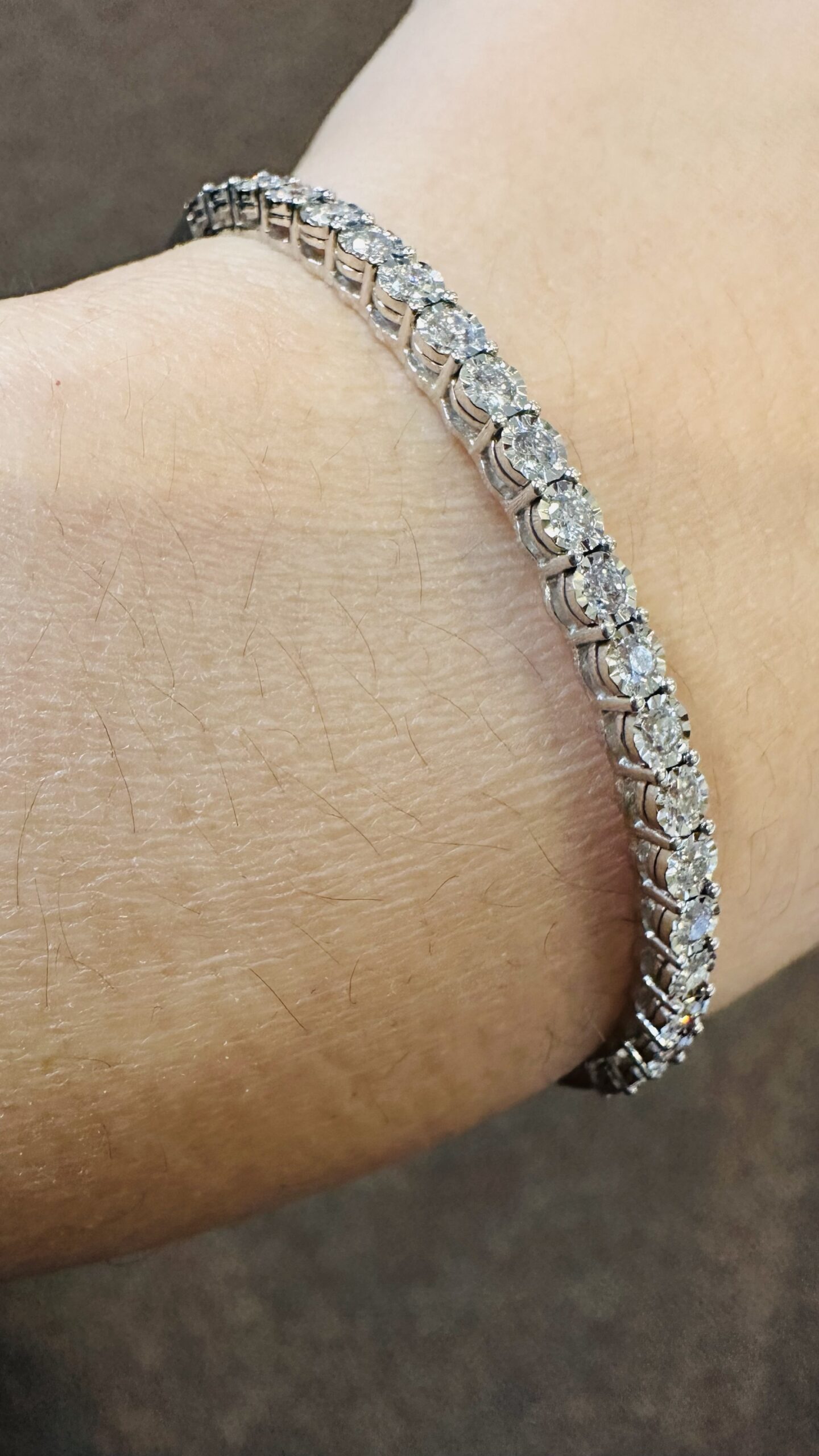 14k White Gold 1.01 Cttw Round Brilliant Cut Diamond Bangle Bracelet - Image 22