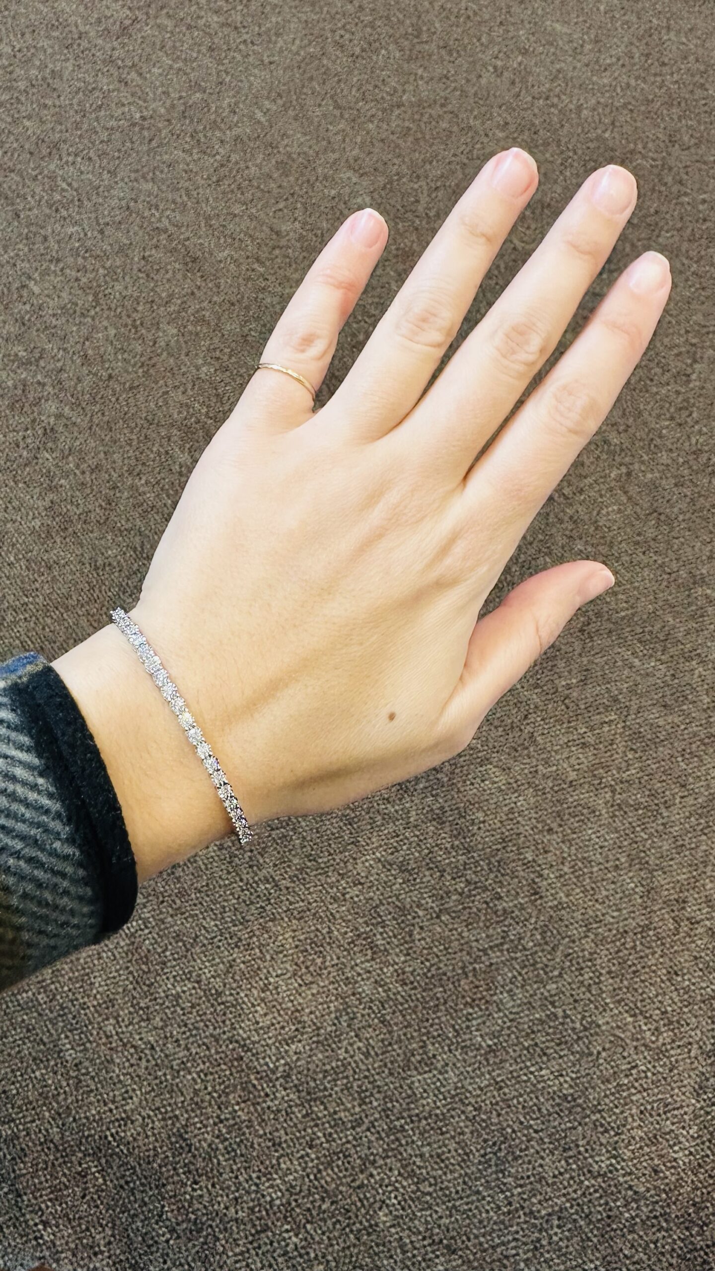 14k White Gold 1.01 Cttw Round Brilliant Cut Diamond Bangle Bracelet - Image 24