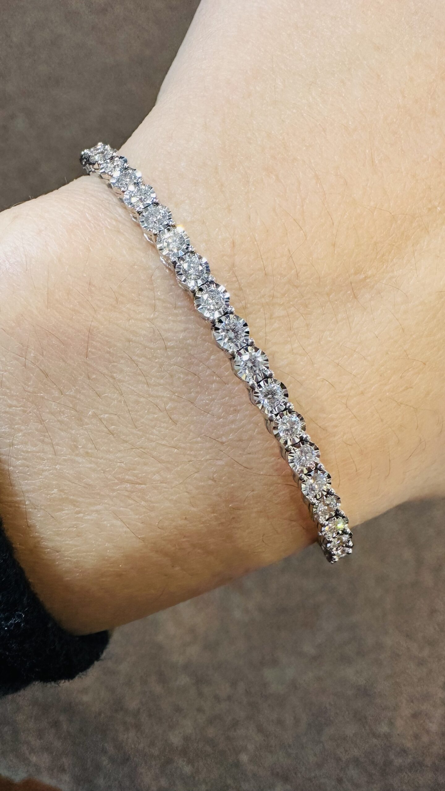 14k White Gold 1.01 Cttw Round Brilliant Cut Diamond Bangle Bracelet - Image 28