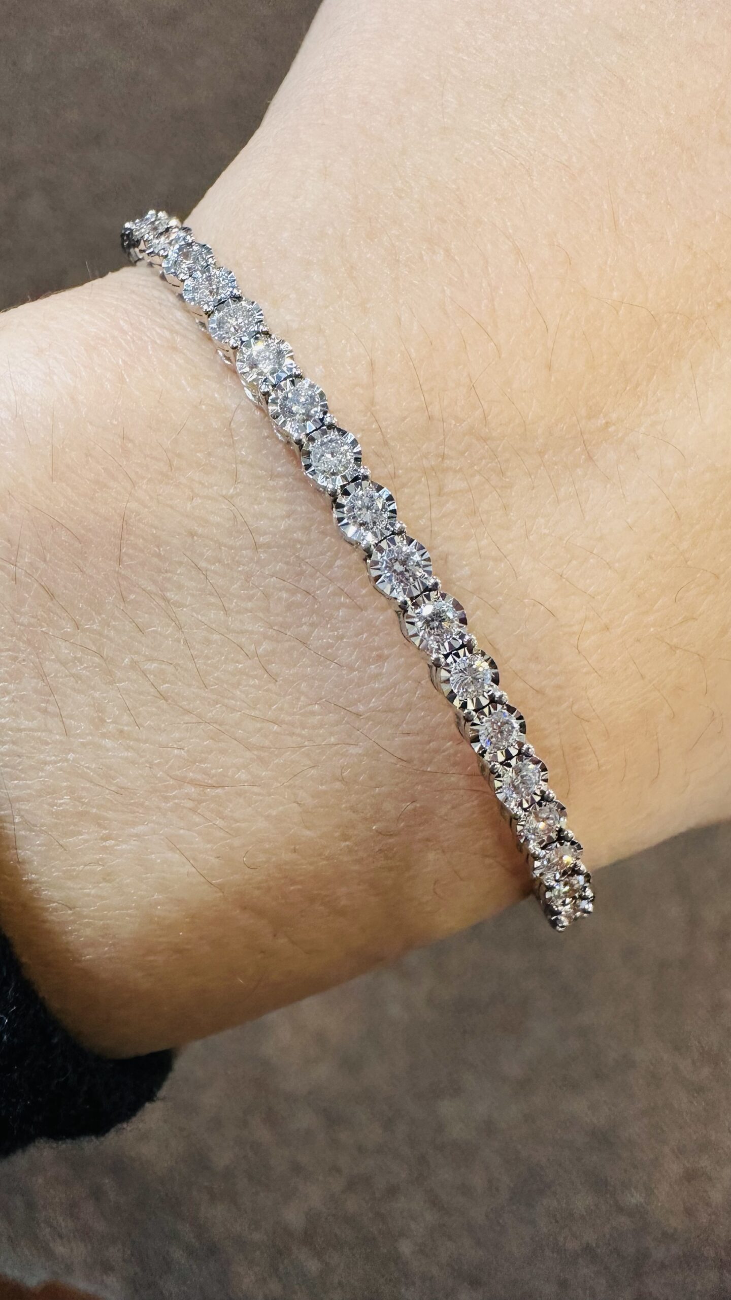 14k White Gold 1.01 Cttw Round Brilliant Cut Diamond Bangle Bracelet - Image 29