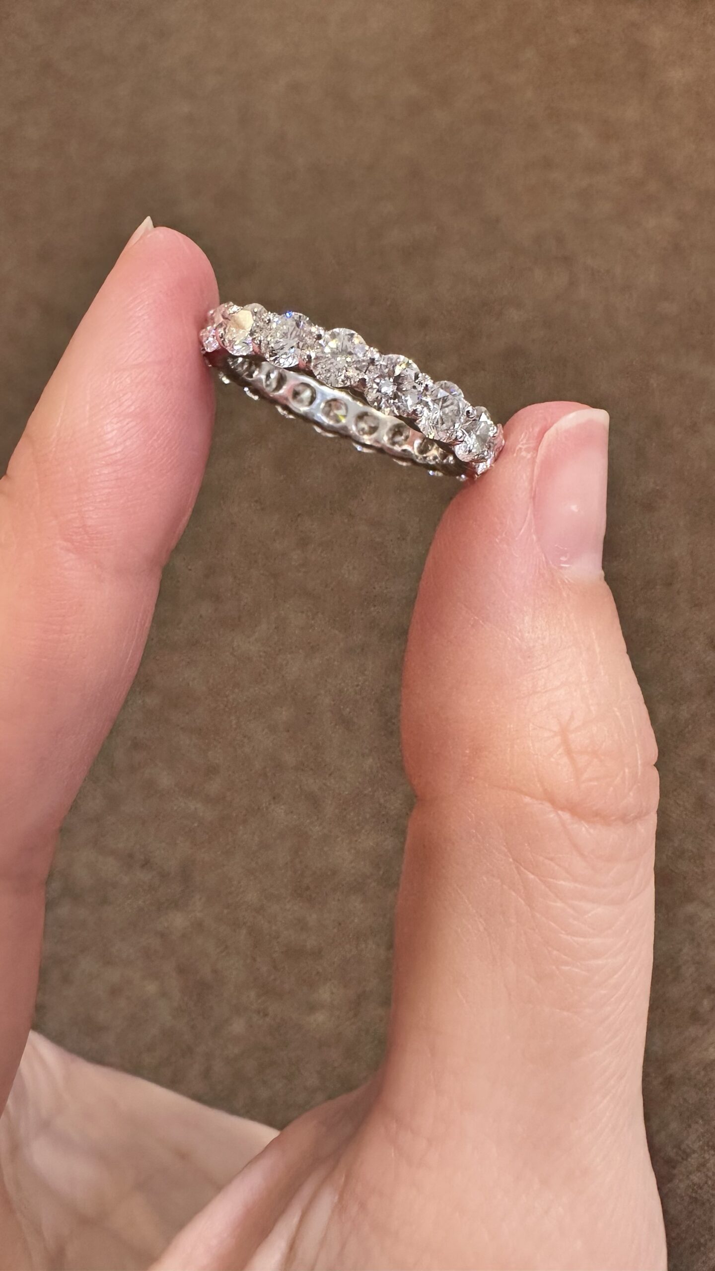 14k White Gold 19 Stone Genuine 3.32 Cttw Round Brilliant Cut Diamond Eternity Band - Image 28