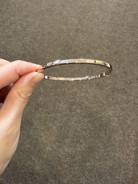 18k Rose Gold Flat Oval-Shaped Bangle Bracelet