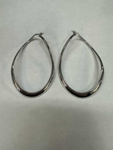 18k White Gold Delicate Large Oval Hoop Earrings