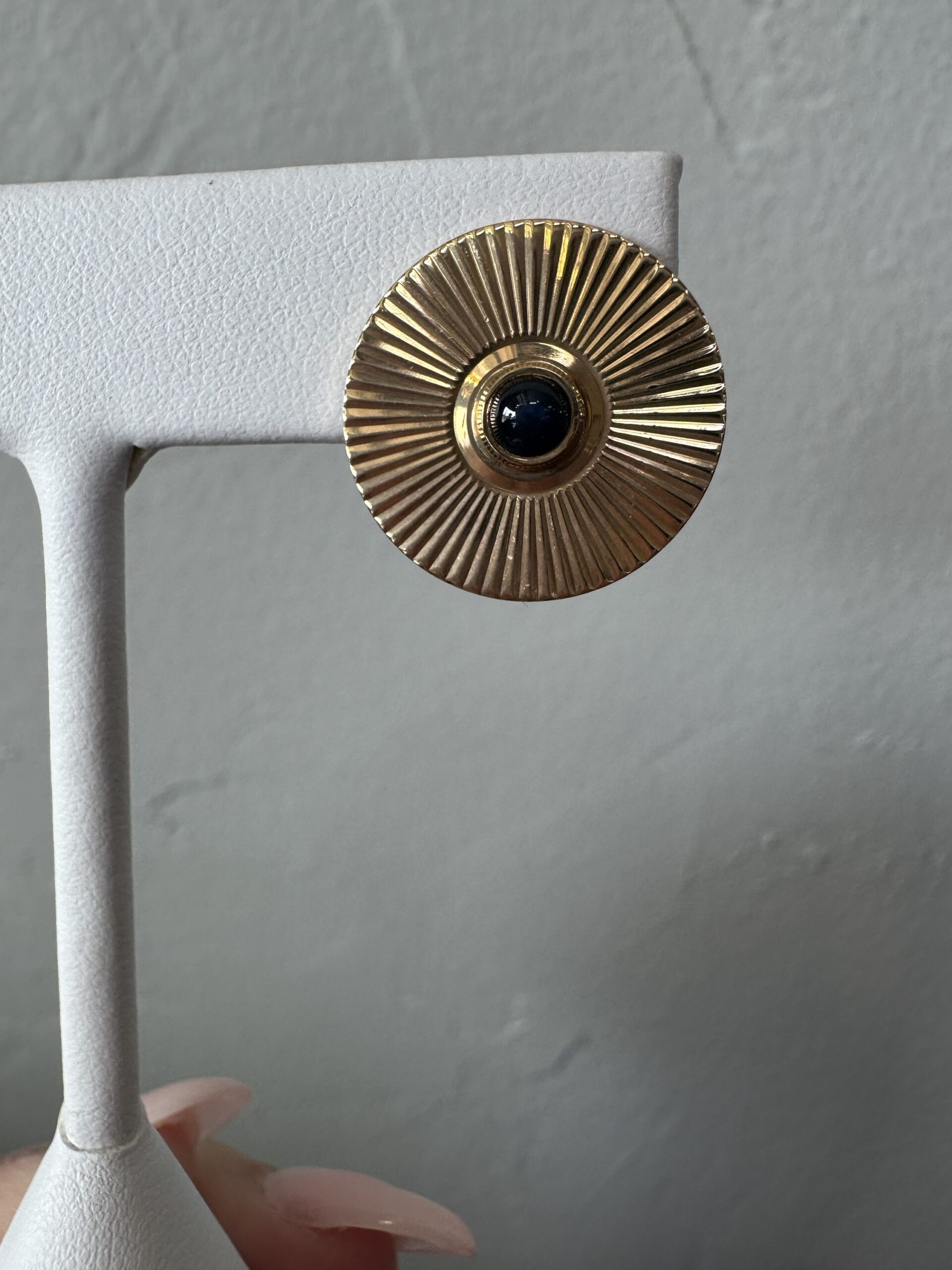 Vintage 14k Yellow Gold Genuine Sapphire Disc Post & Clip Earrings - Image 8