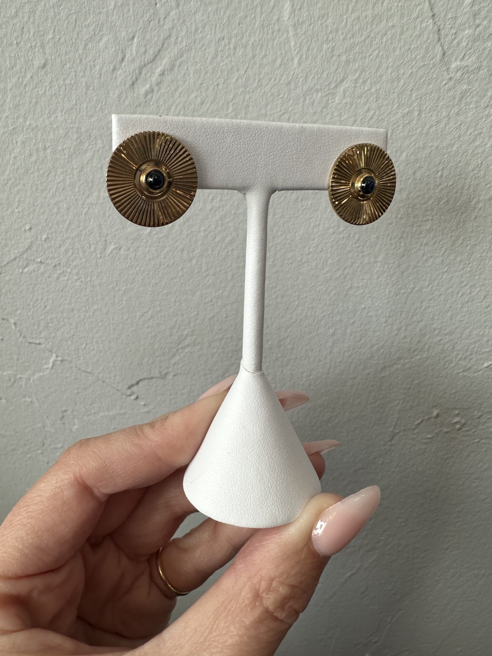 Vintage 14k Yellow Gold Genuine Sapphire Disc Post & Clip Earrings - Image 6