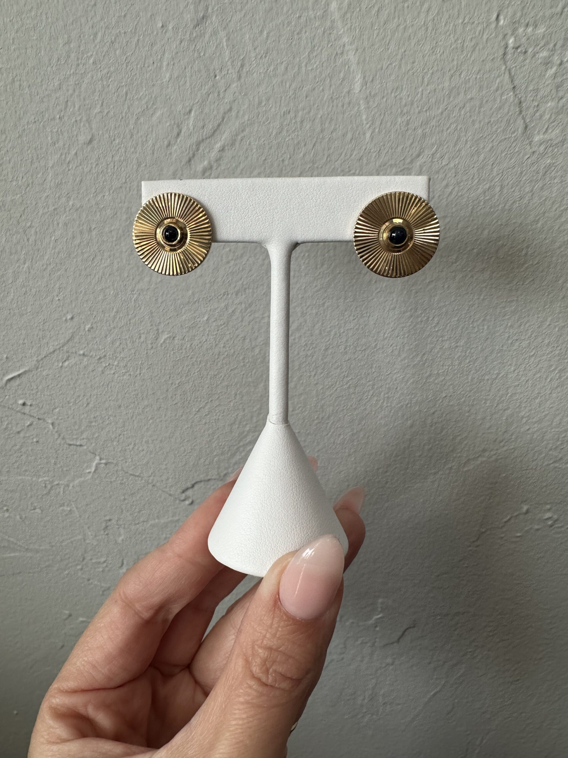 Vintage 14k Yellow Gold Genuine Sapphire Disc Post & Clip Earrings - Image 14