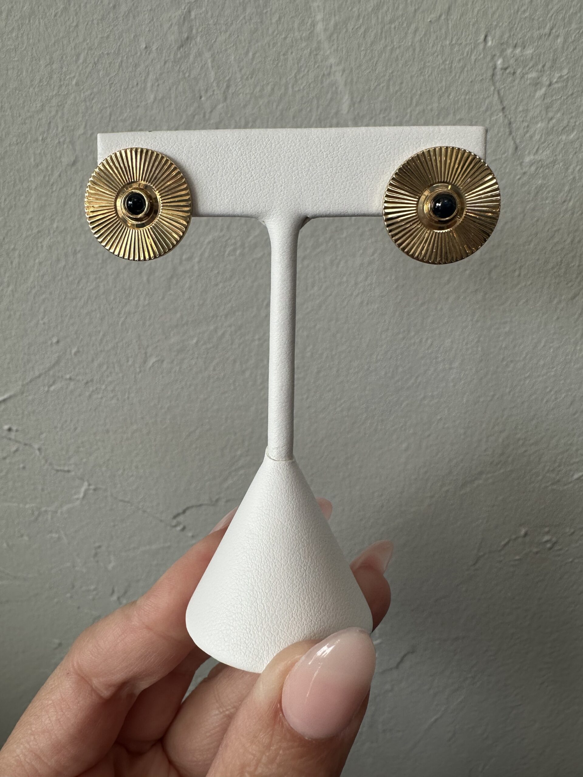 Vintage 14k Yellow Gold Genuine Sapphire Disc Post & Clip Earrings - Image 13