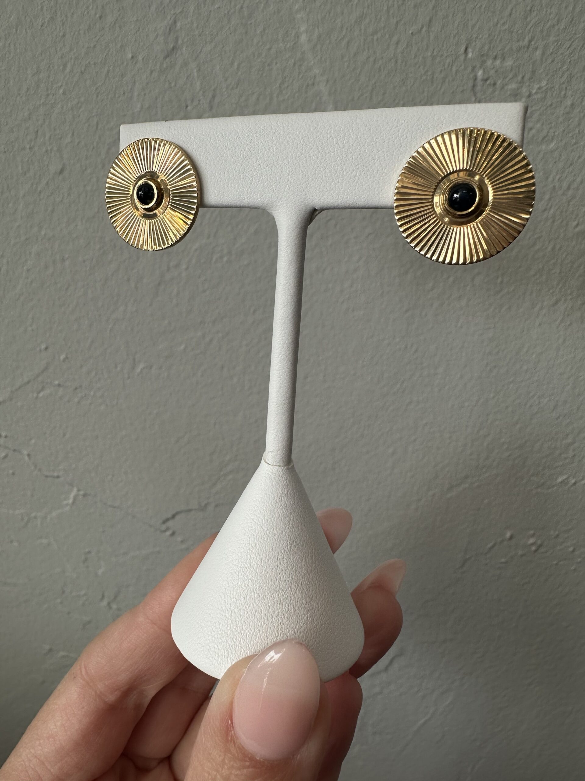 Vintage 14k Yellow Gold Genuine Sapphire Disc Post & Clip Earrings - Image 12