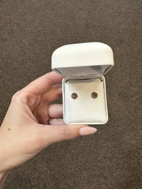 18k Yellow Gold Flat Disc Stud Earrings