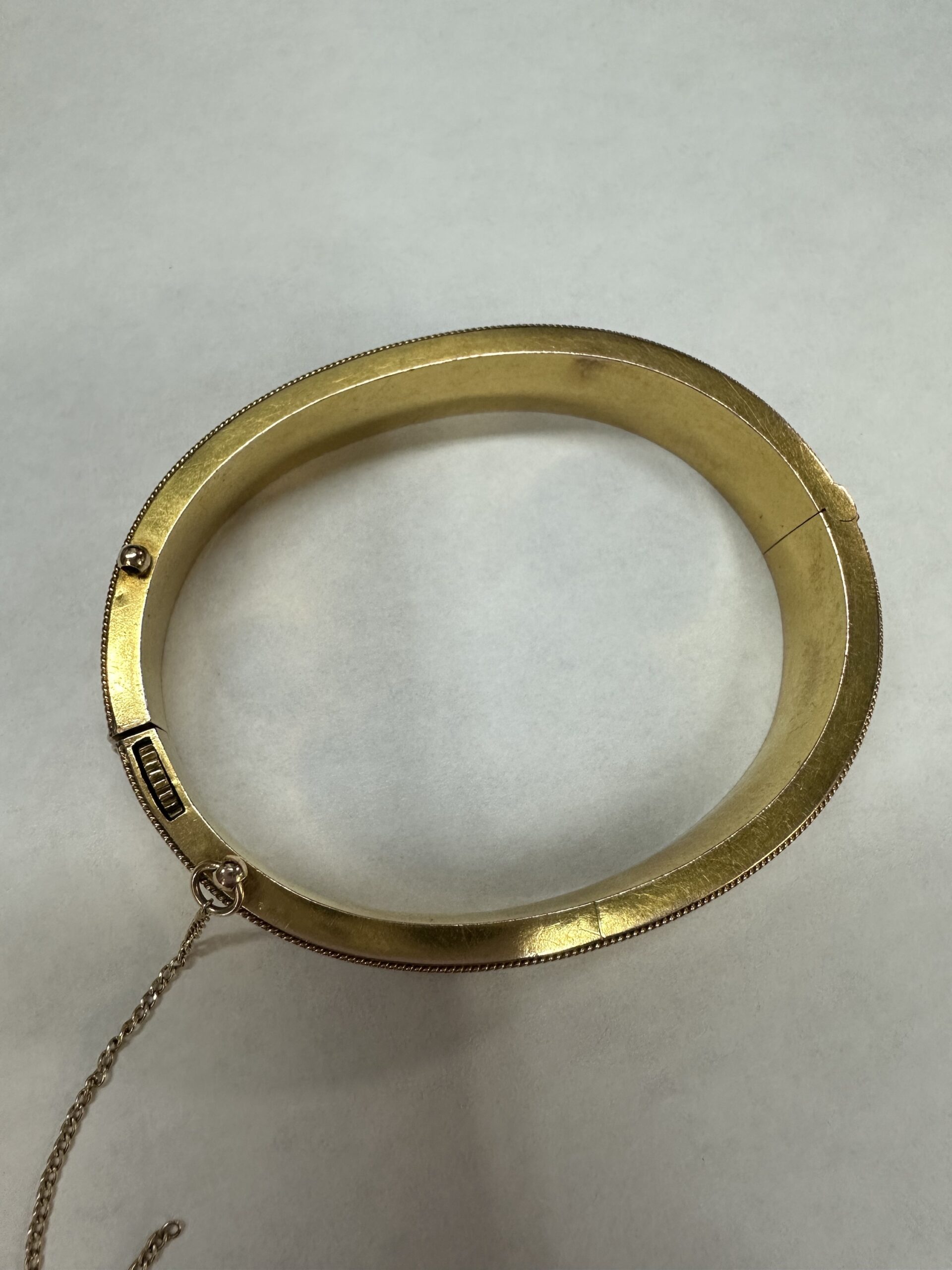 Antique Etruscan 9k Yellow Gold Hinged Bangle Bracelet - Image 8
