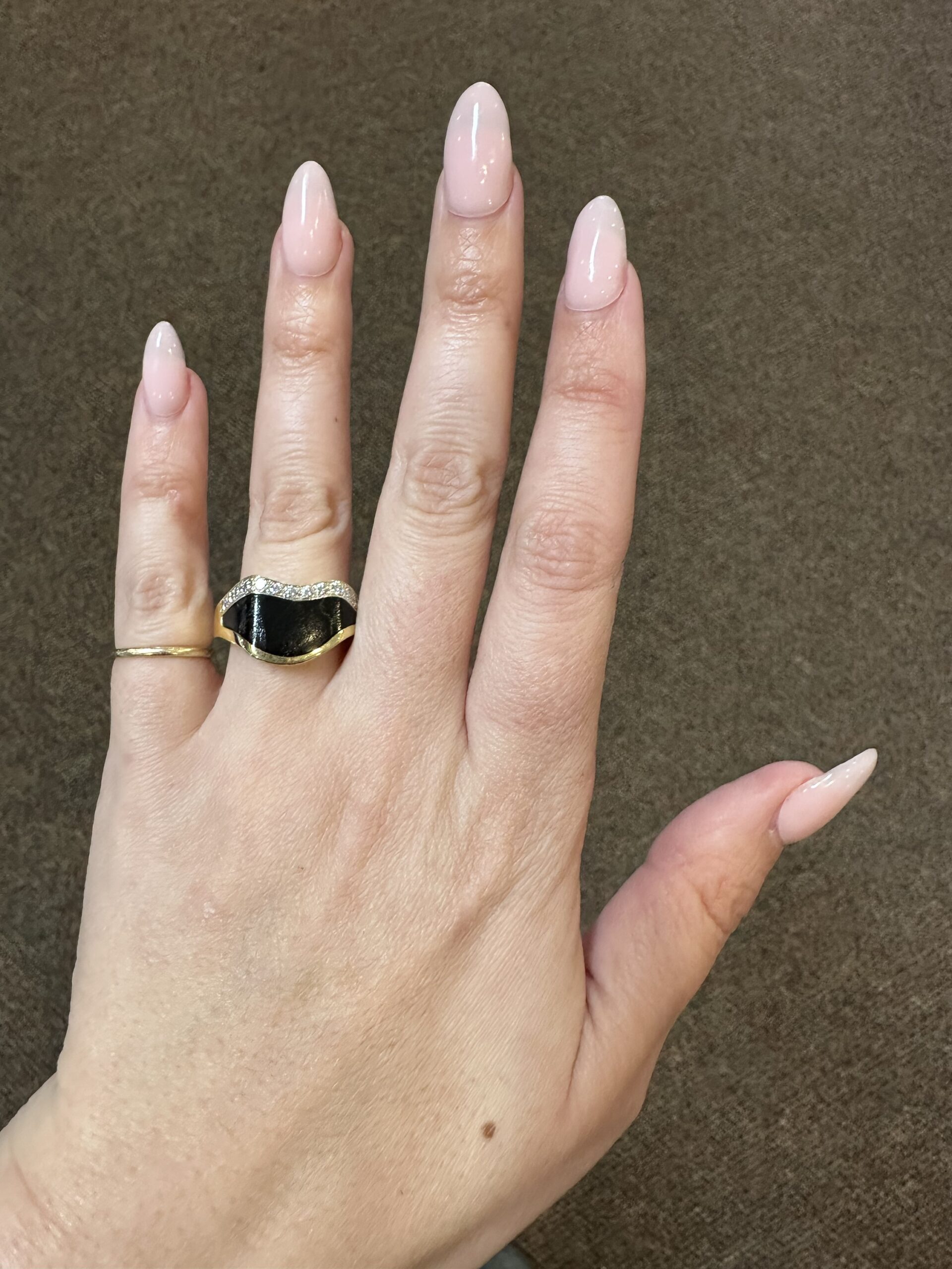 Vintage 18k Yellow Gold Genuine Black Coral & Diamond Ring - Image 12