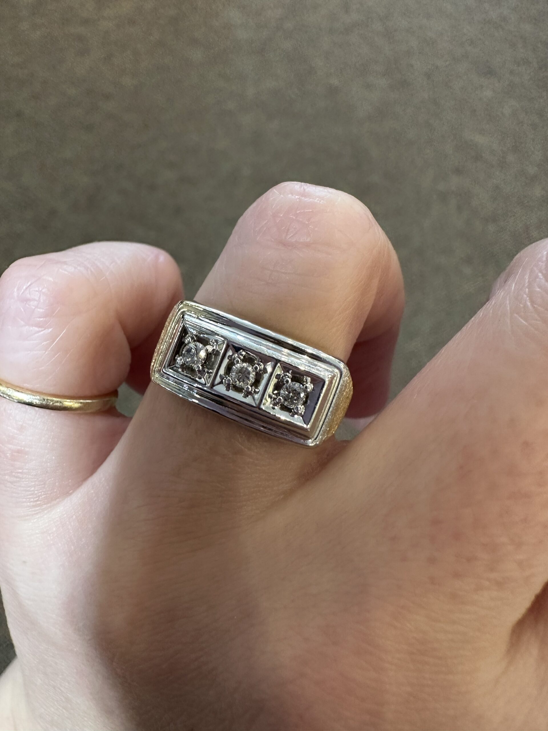 Vintage 14k 2tone .12 Cttw Genuine Round Brilliant Cut Diamond Ring - Image 13