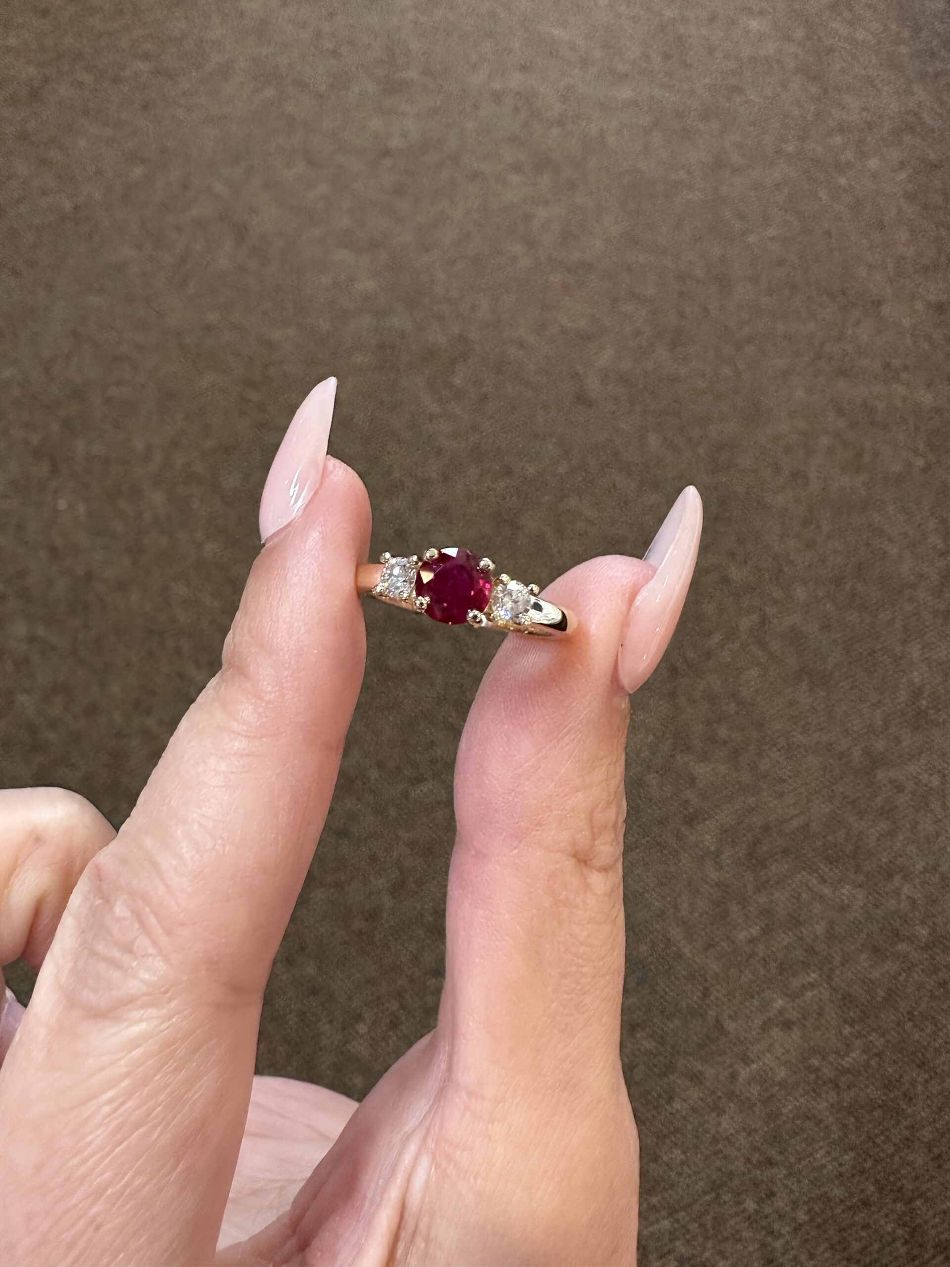 14k Yellow Gold Genuine 1.08 Carat Fine Ruby & Diamond Baguette Ring - Image 11