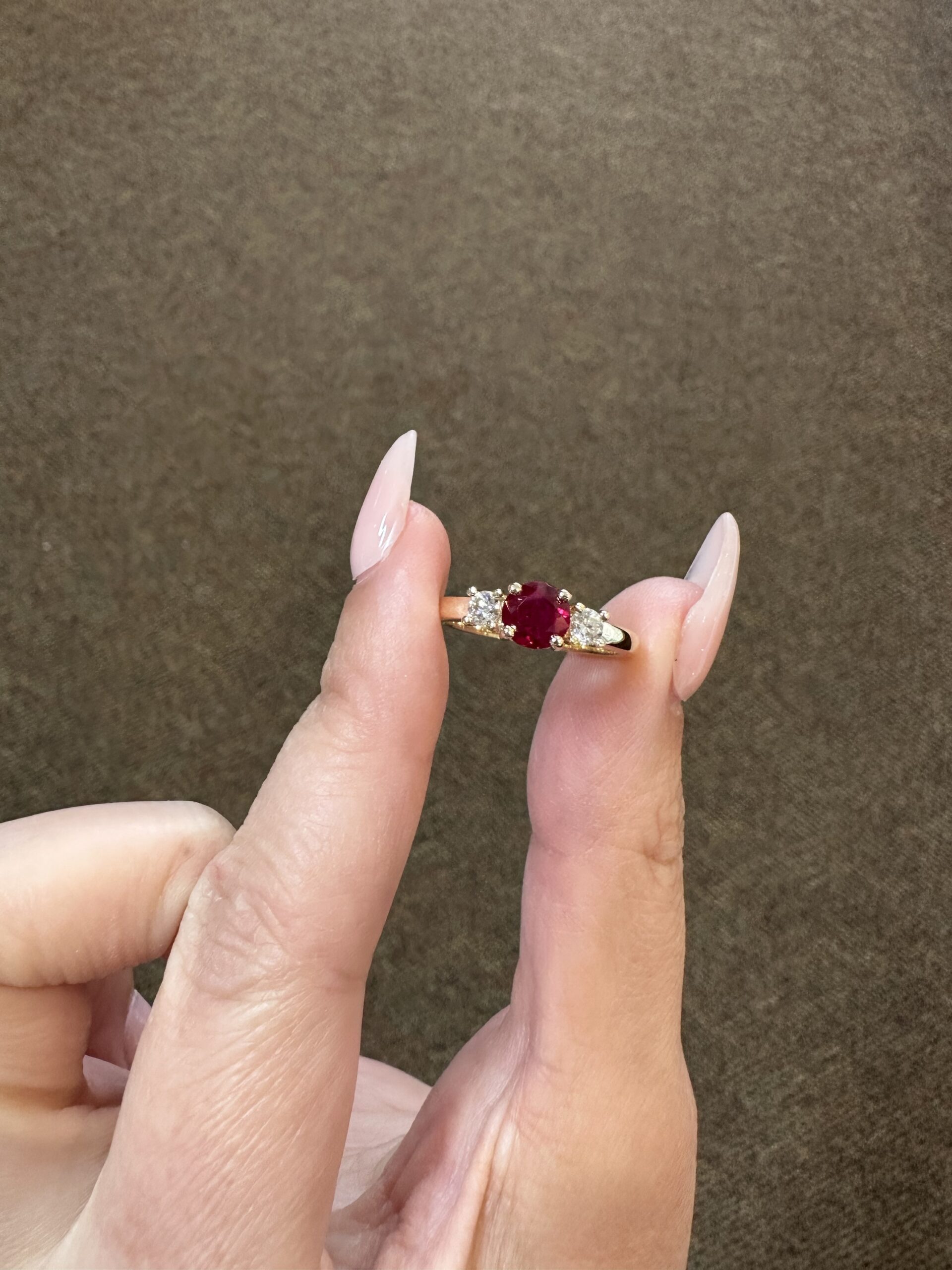 14k Yellow Gold Genuine 1.08 Carat Fine Ruby & Diamond Baguette Ring - Image 12