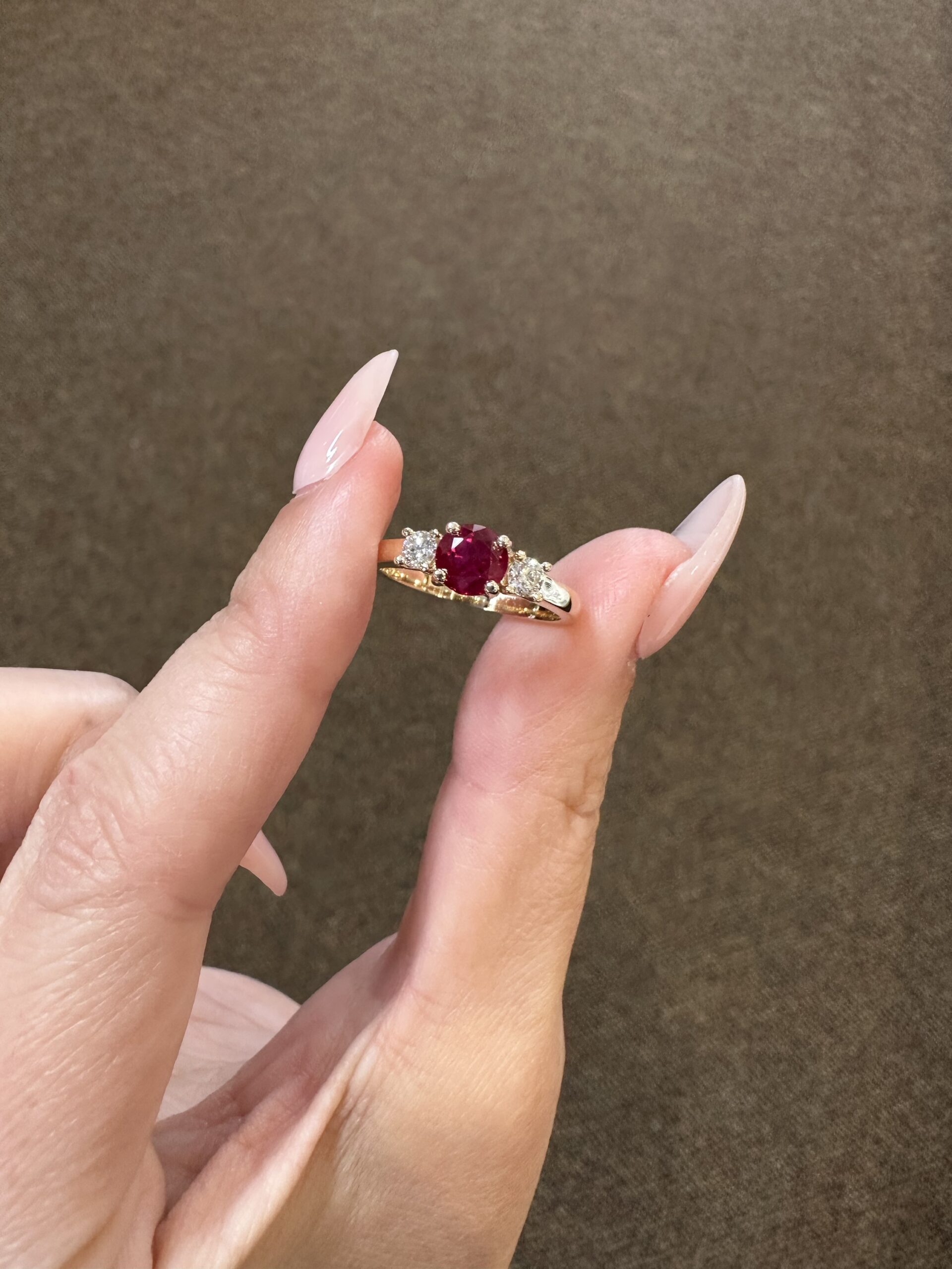 14k Yellow Gold Genuine 1.08 Carat Fine Ruby & Diamond Baguette Ring - Image 10