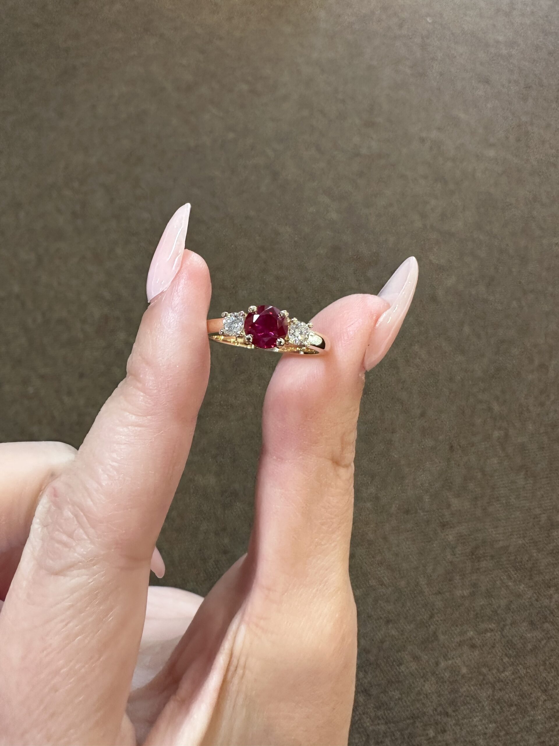14k Yellow Gold Genuine 1.08 Carat Fine Ruby & Diamond Baguette Ring - Image 5