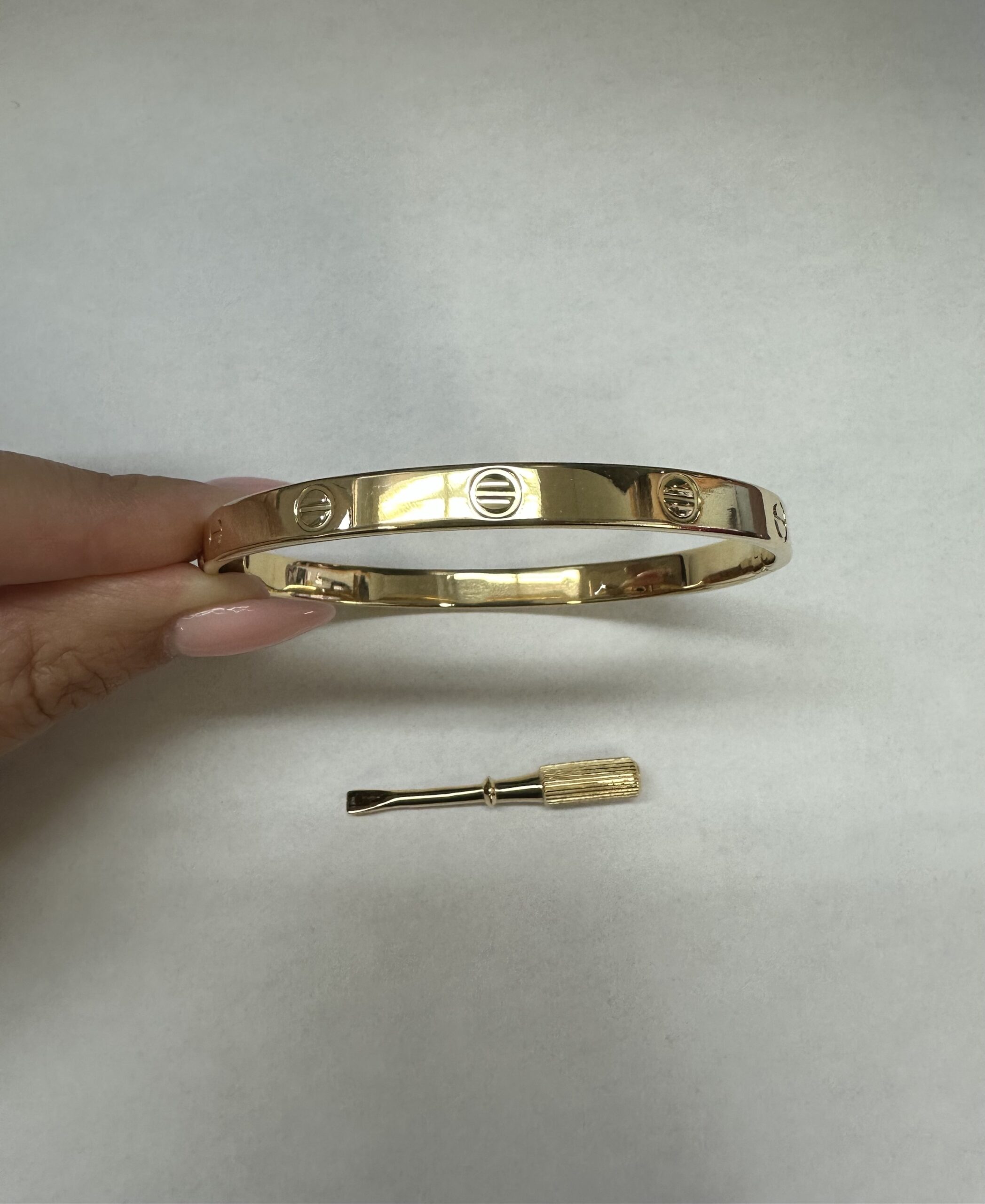 10k Cartier Gold Love Bangles (Set of 3), Women's Fashion, Jewelry &  Organizers, Bracelets on Carousell