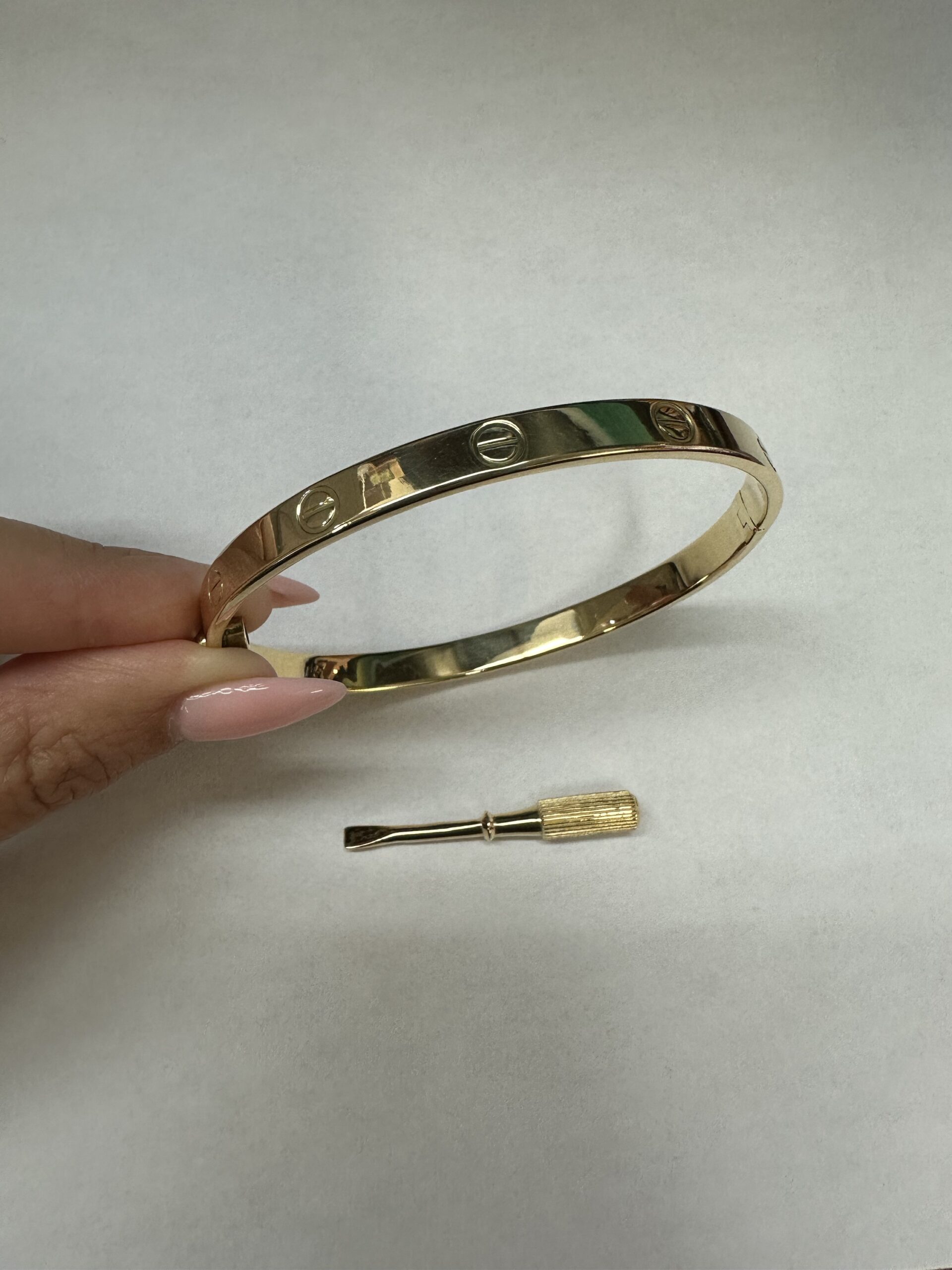 18k Yellow Gold Designer-Inspired Bangle Bracelet - Image 2