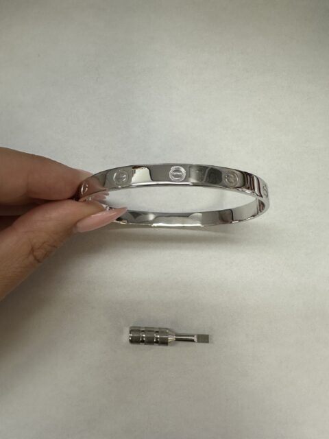 18k White Gold Designer-Inspired Bangle Bracelet