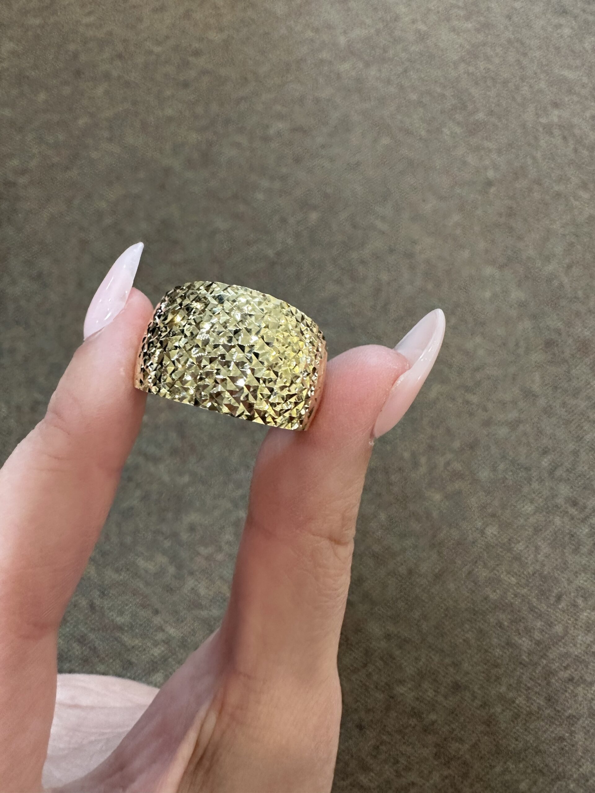 18k Yellow Gold Textured Wide Band Ring - Image 3