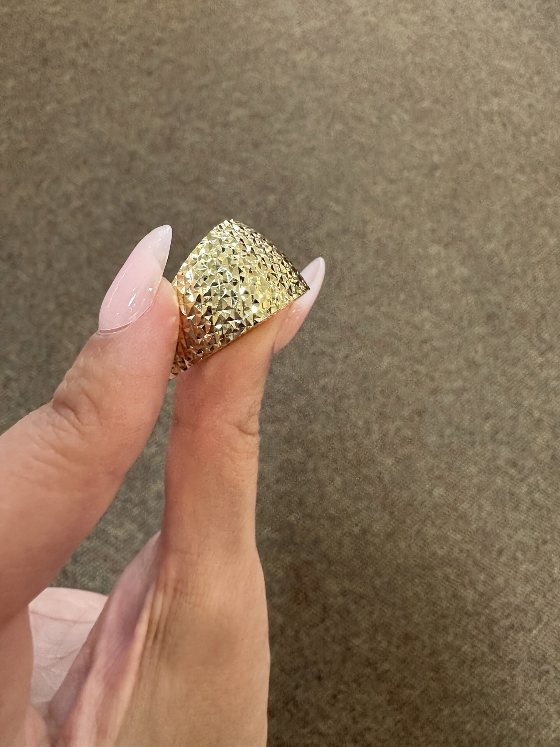 18k Yellow Gold Textured Wide Band Ring - Image 12