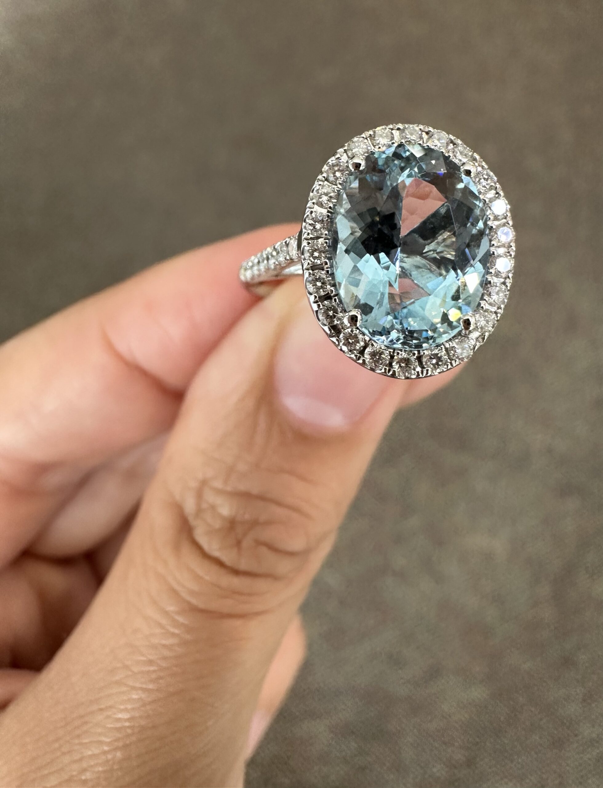 14k White Gold Genuine 3.82 Carat Aquamarine & Diamond Halo Ring - Image 13