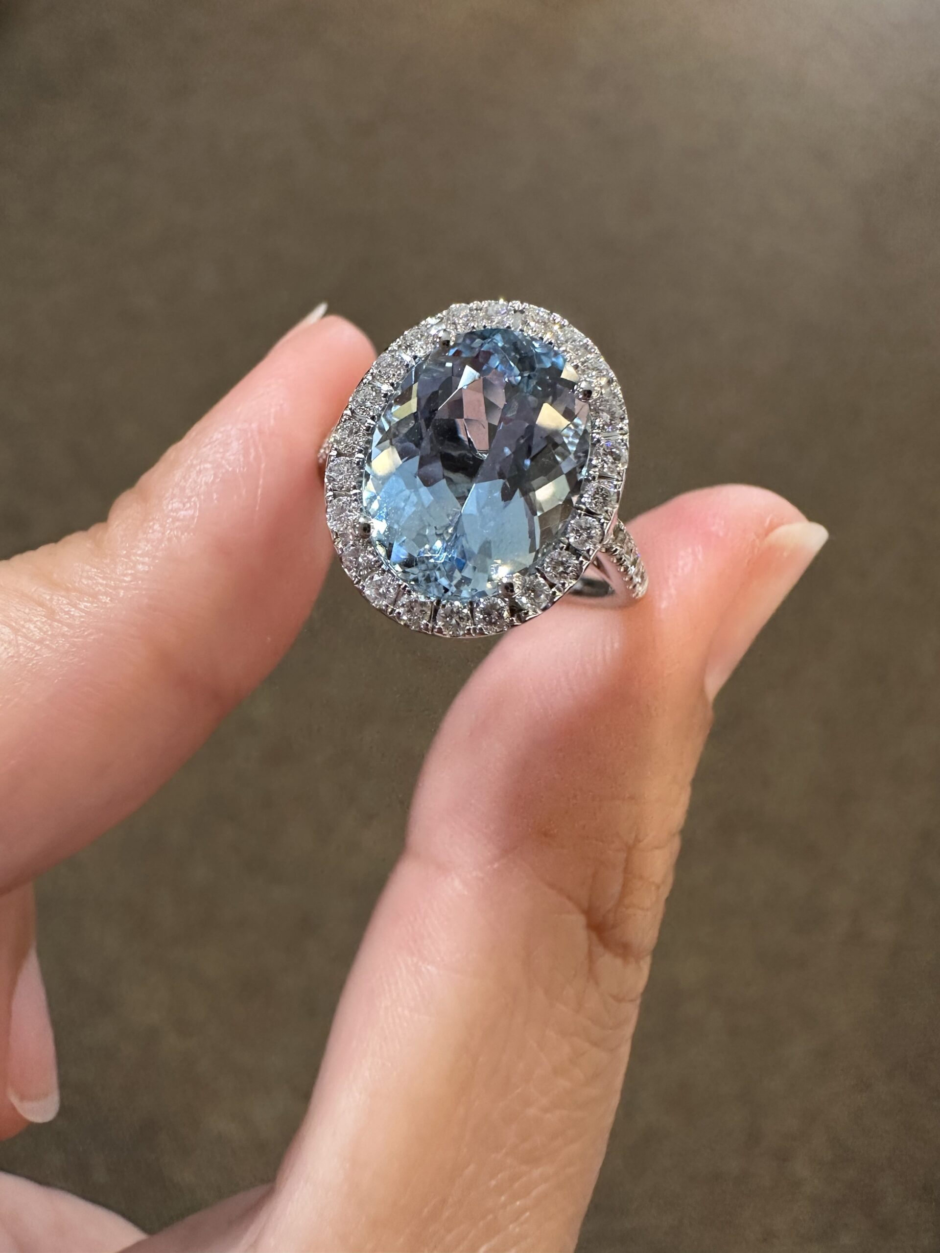 14k White Gold Genuine 3.82 Carat Aquamarine & Diamond Halo Ring - Image 35