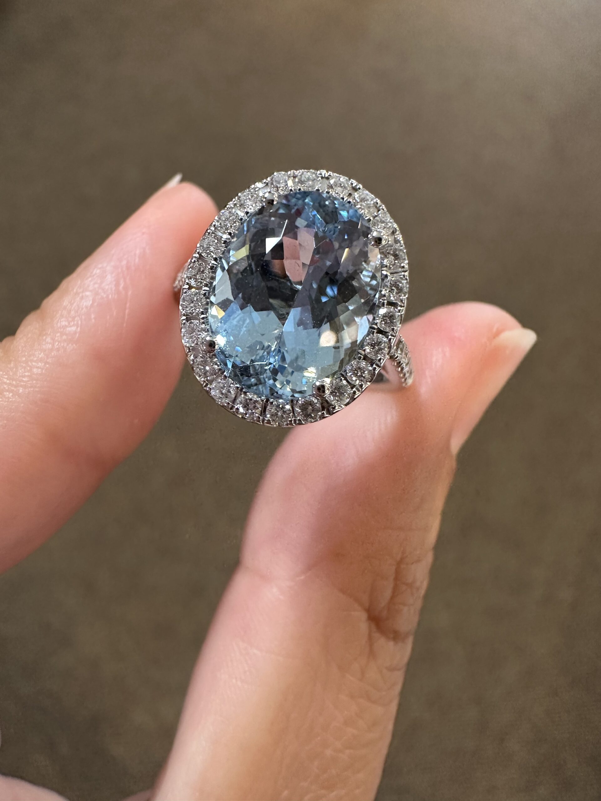 14k White Gold Genuine 3.82 Carat Aquamarine & Diamond Halo Ring - Image 36