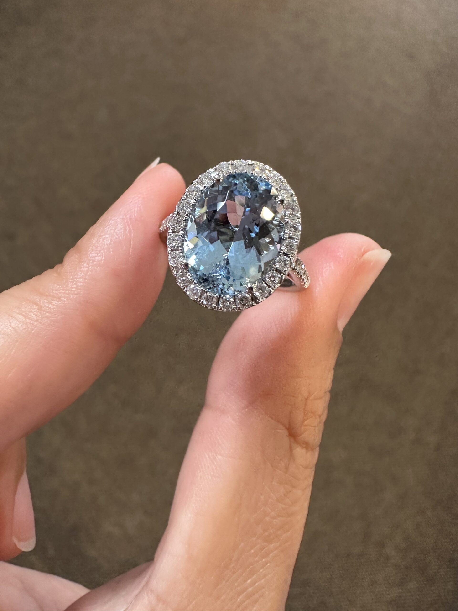 14k White Gold Genuine 3.82 Carat Aquamarine & Diamond Halo Ring - Image 40